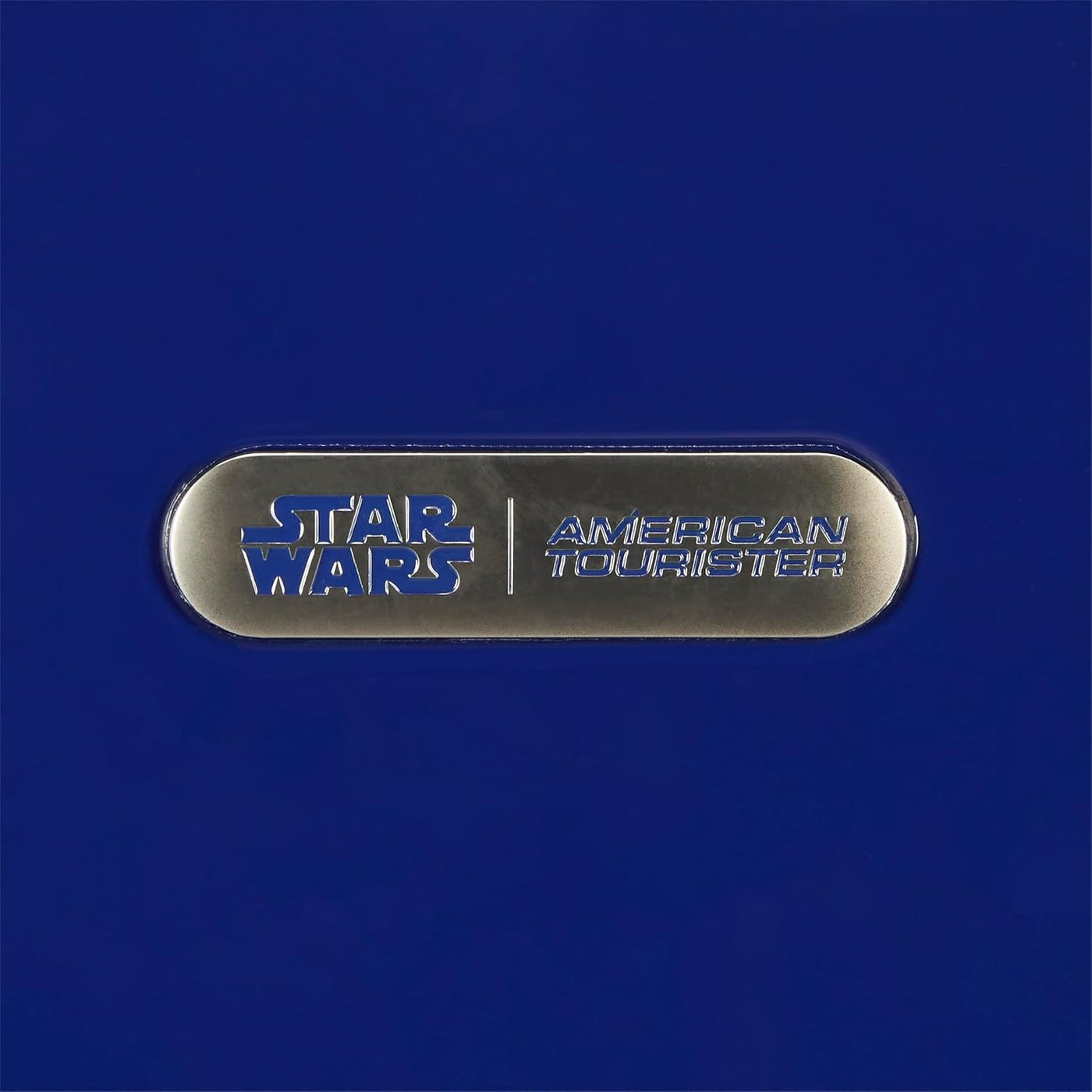 American Tourister, R2-d2.