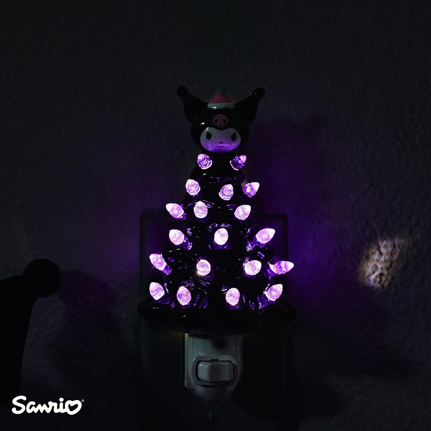 Ukonic Sanrio Kuromi - Árbol de Navidad de cerámica de 6 pulgadas c...