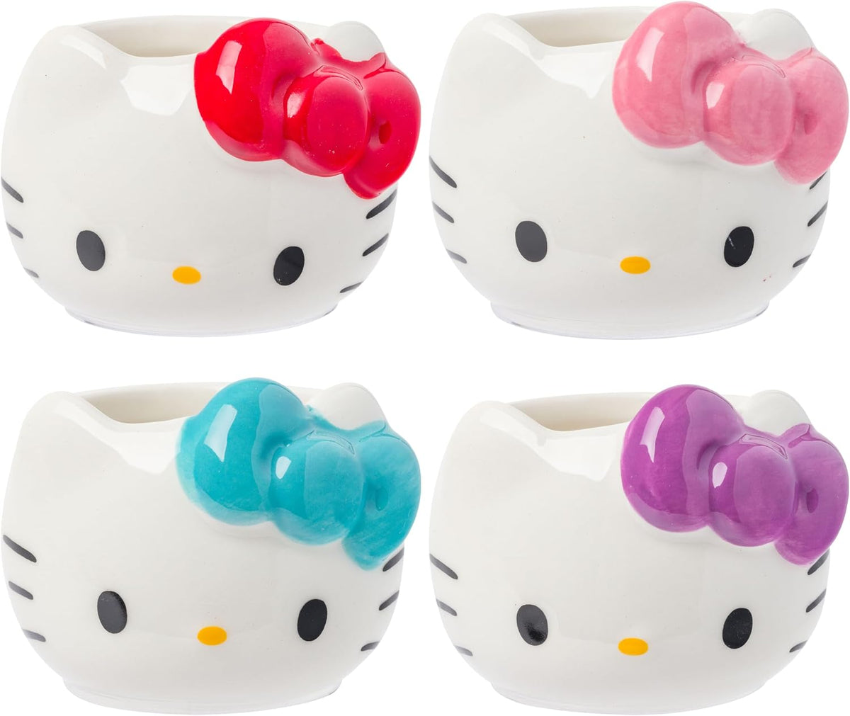 Silver Buffalo Sanrio Hello Kitty - Juego de 4 mini tazas de cerámi...