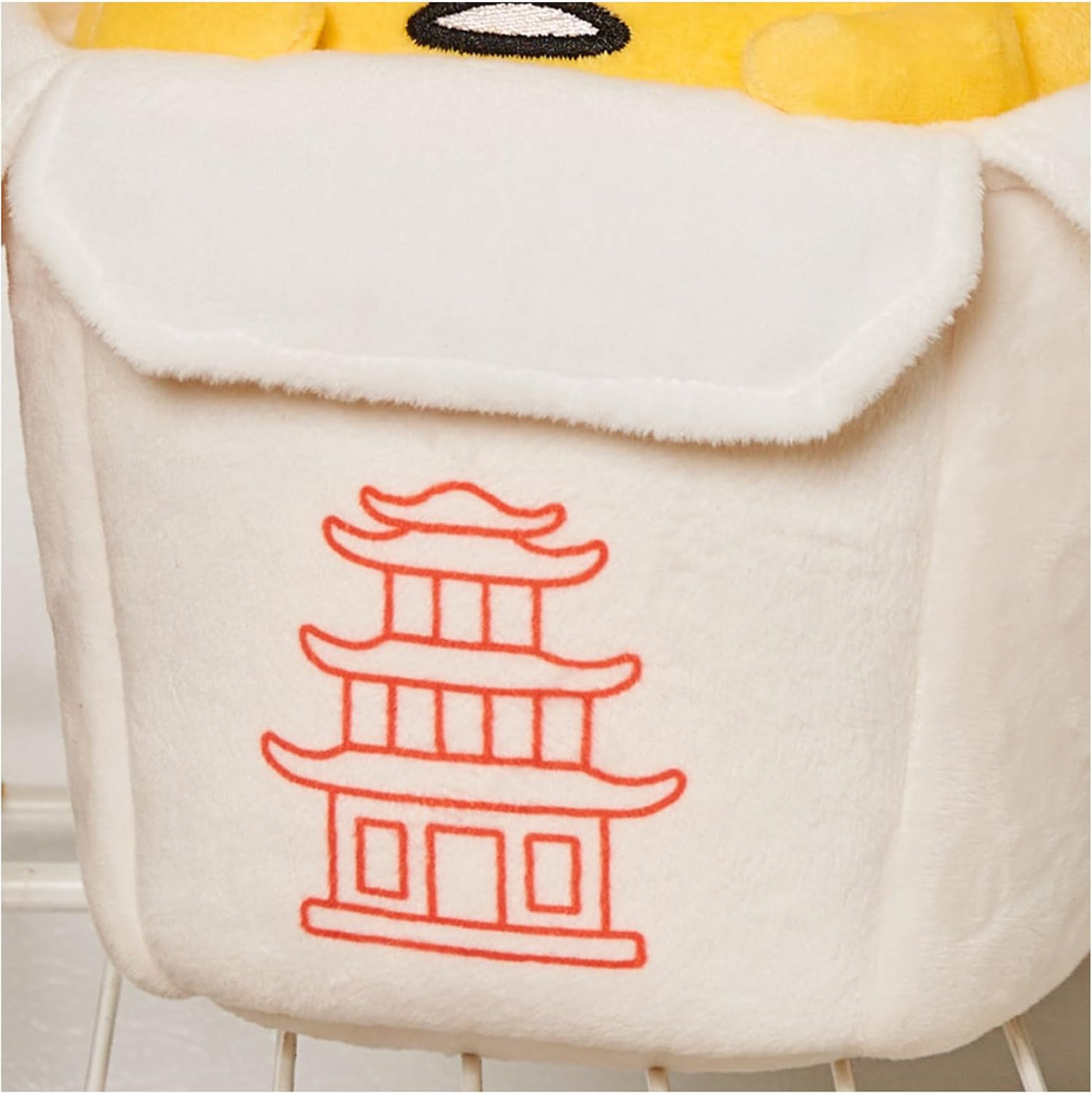 GUND Sanrio Take Out Gudetama - Juguete de peluche de huevo de 9 pu...