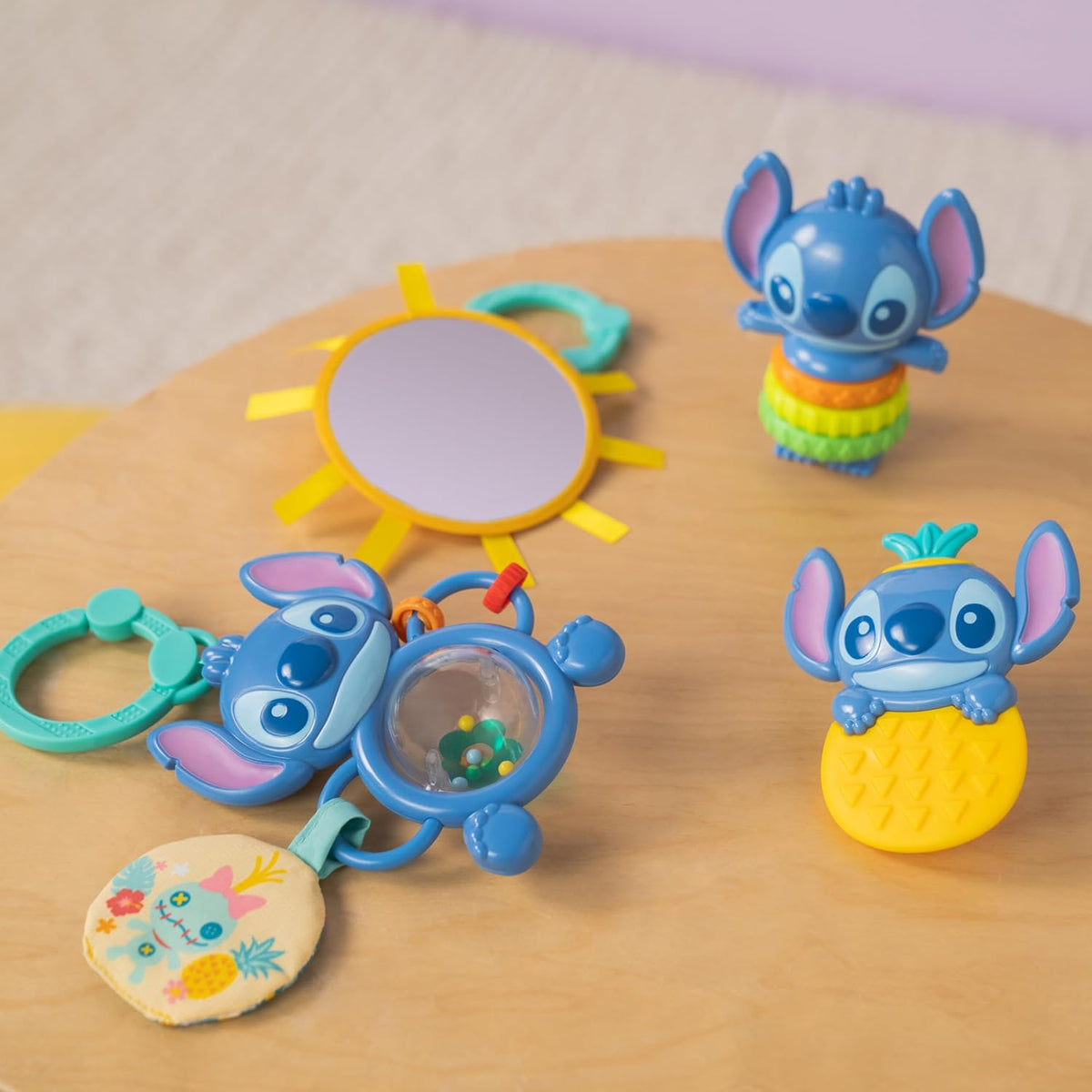 Bright Starts Disney Baby Stitch Tropical Treasures - Juego de rega...