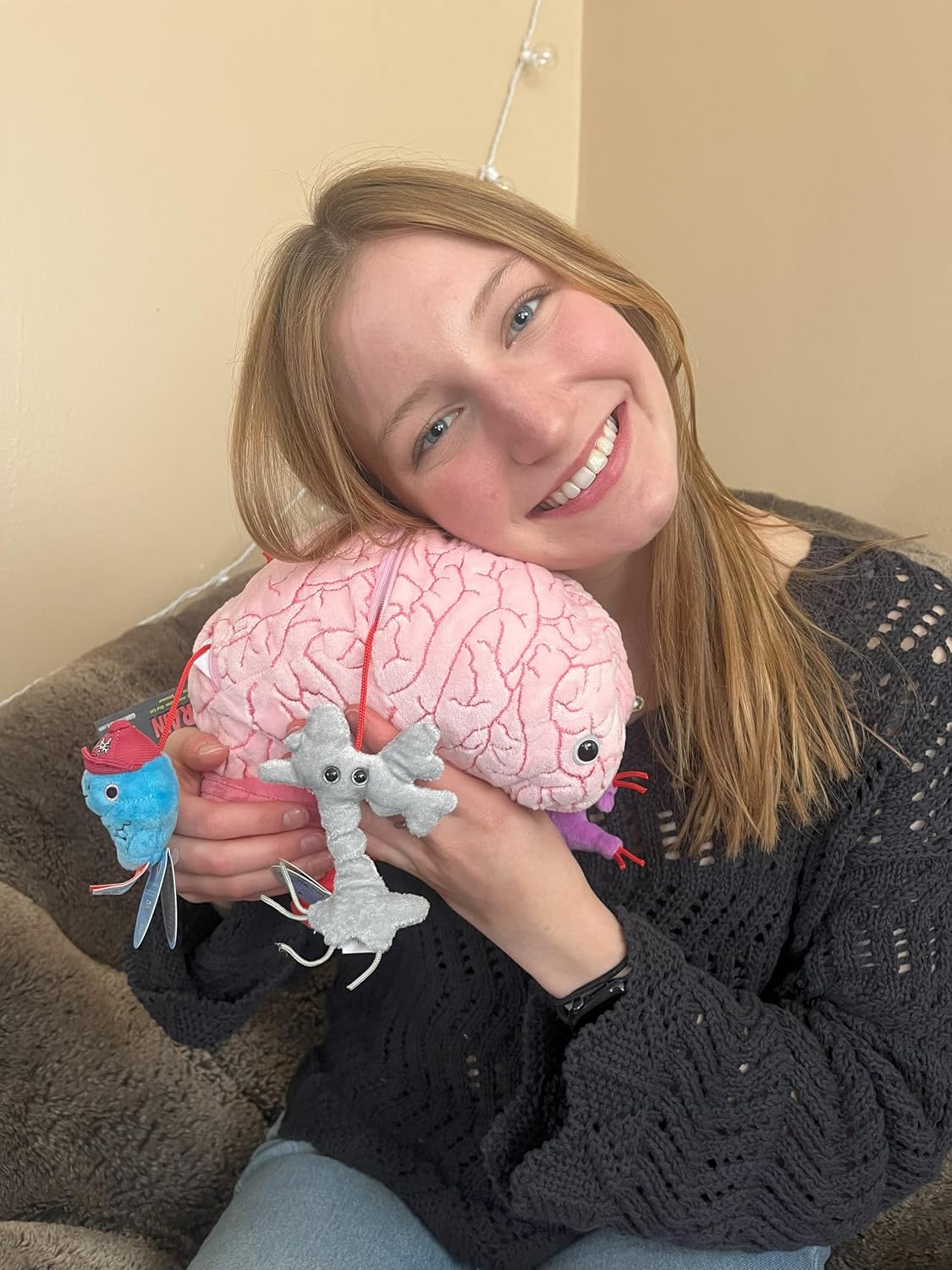 GIANT MICROBES Peluche de cerebro de lujo de 9.5 pulgadas, incluye...