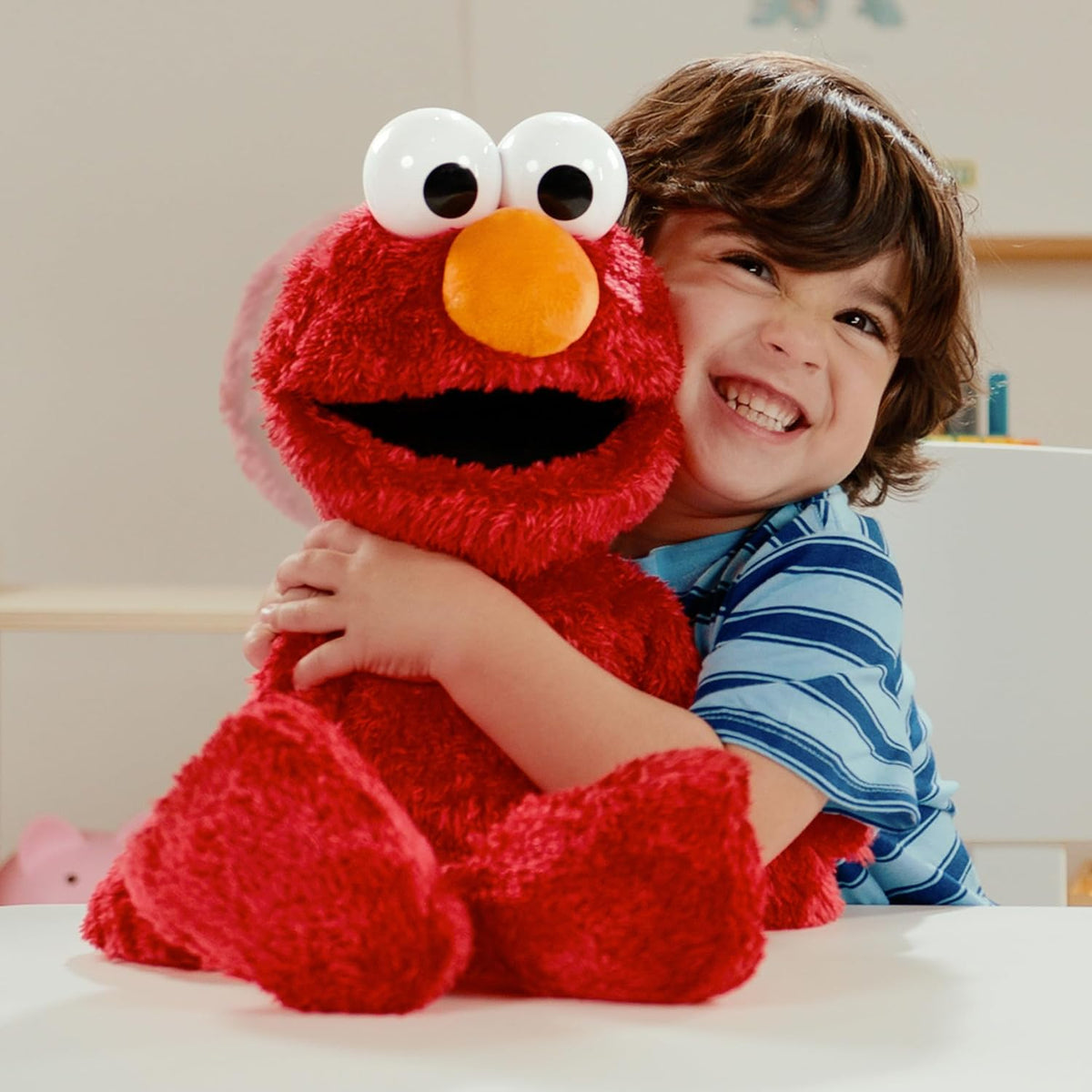 Juguete de peluche interactivo de Barrio Sésamo Tickle Me Elmo Gigg...