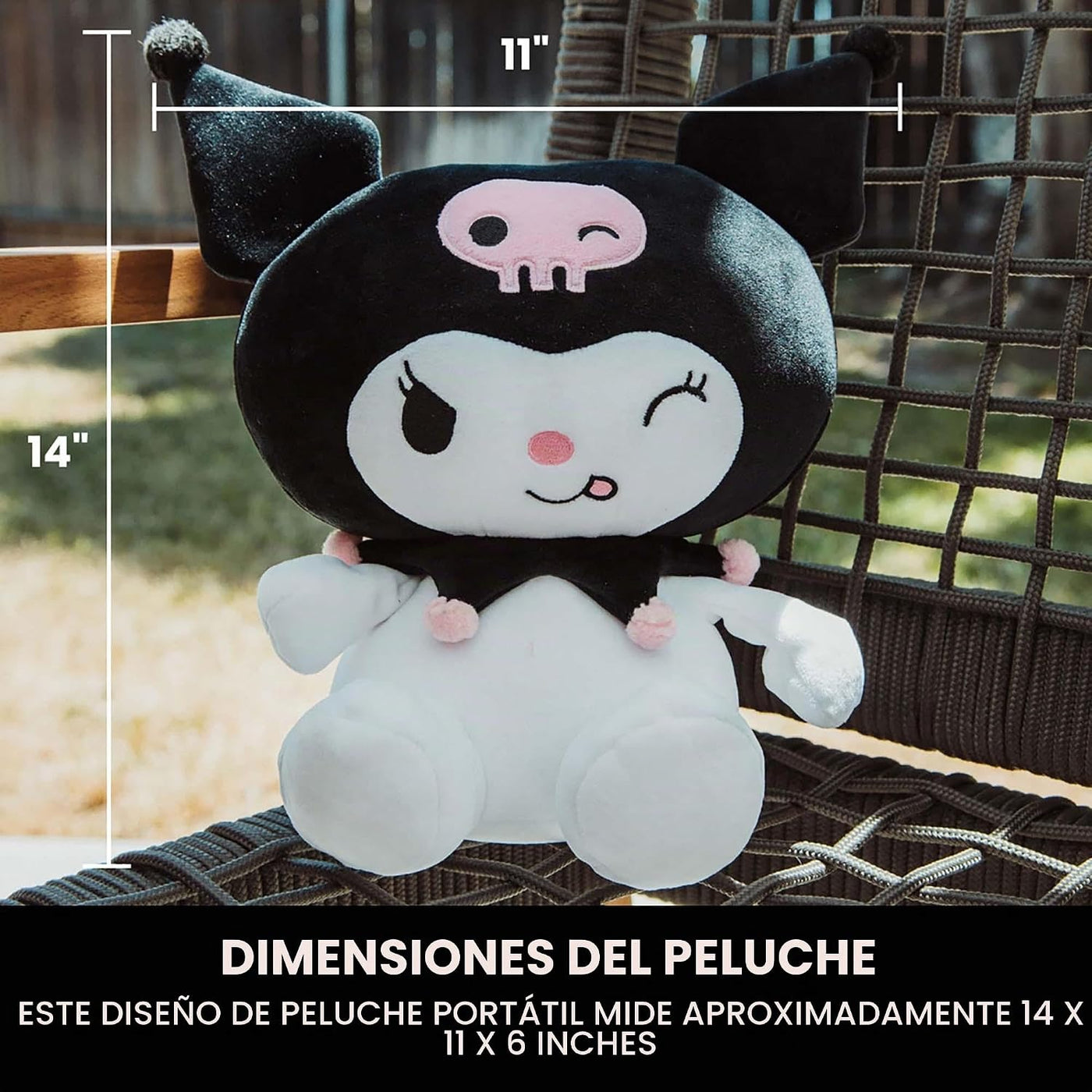 Surreal Entertainment Sanrio Kuromi - Almohada reversible para el c...