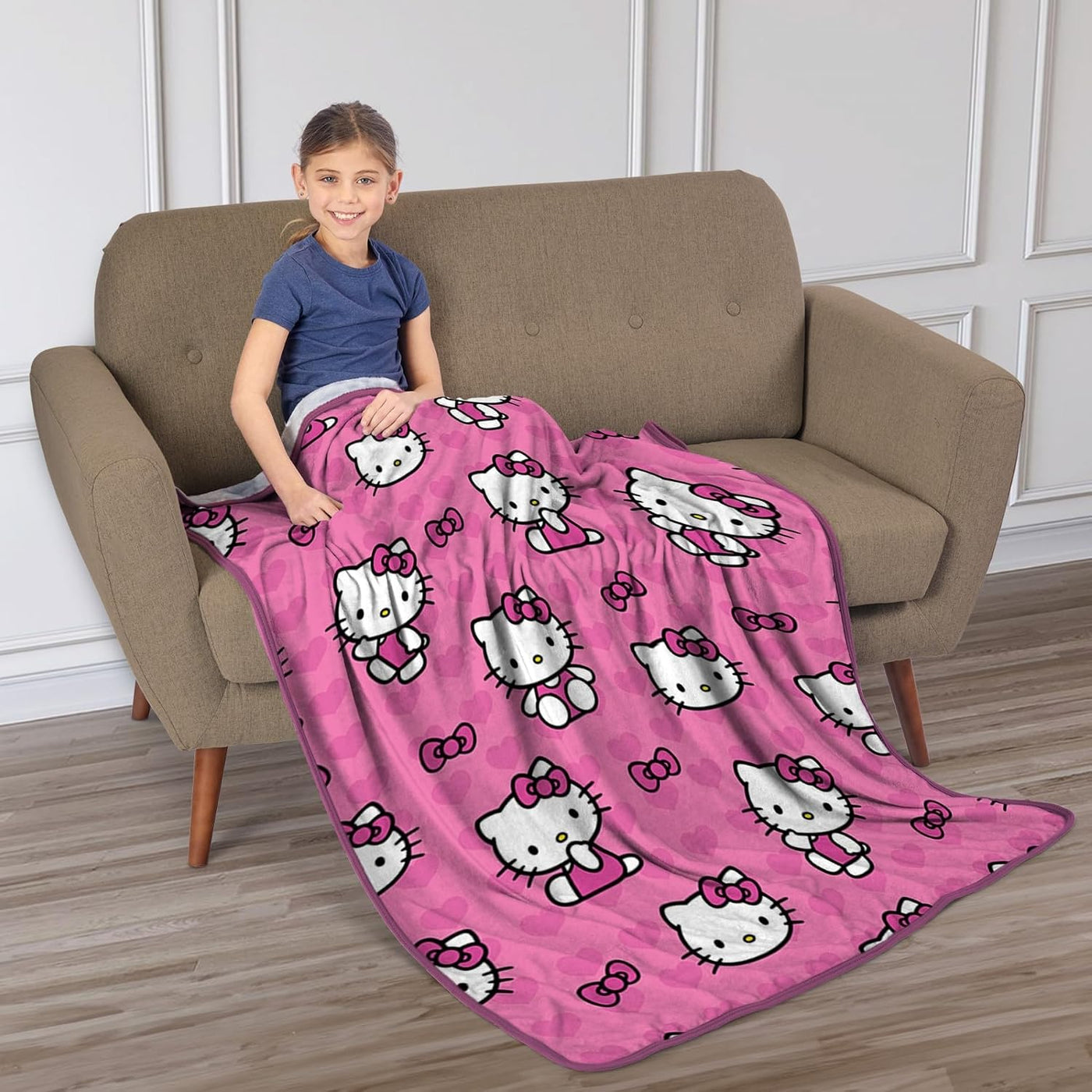 Northwest Hello Kitty Manta Throw Sherpa Silk Touch, 40" x 50&#...