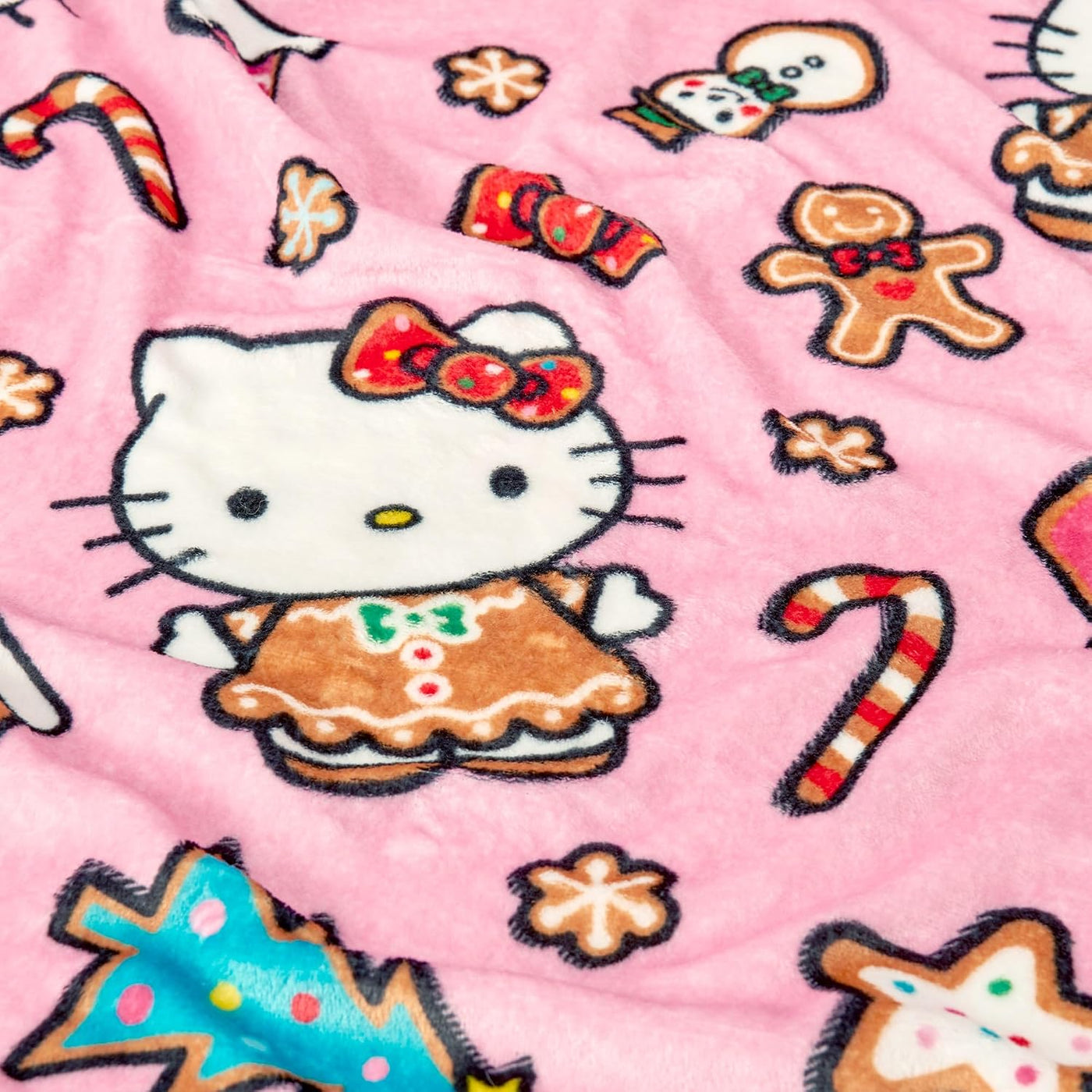 Hello Kitty Gingerbread Joy Hugger - Juego de almohada abrazable y...
