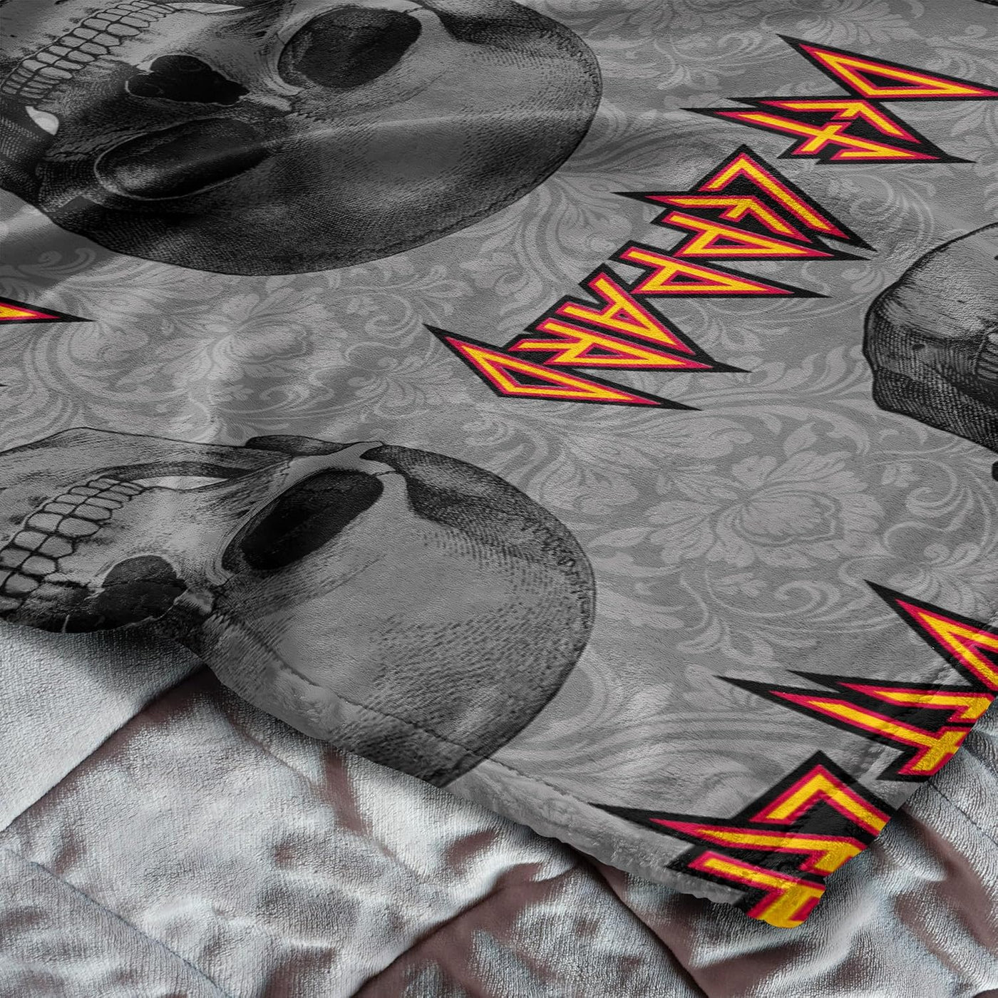 Manta de arrullo de damasco con calavera de Def Leppard de Northwes...