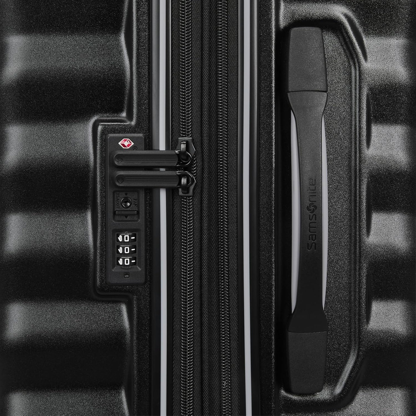 Samsonite Maleta ligera de 20 pulgadas con elementos expandibles, d...