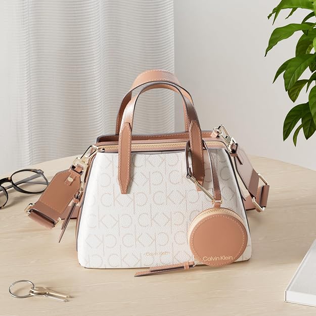 Calvin Klein Millie - Mini bolso cruzado 2 en 1 con compartimento triple