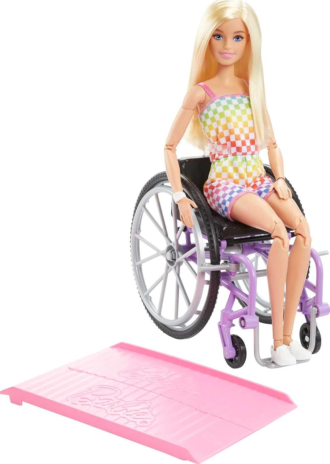 Barbie Muñeca Fashionistas con silla de ruedas y rampa | 22 puntos...