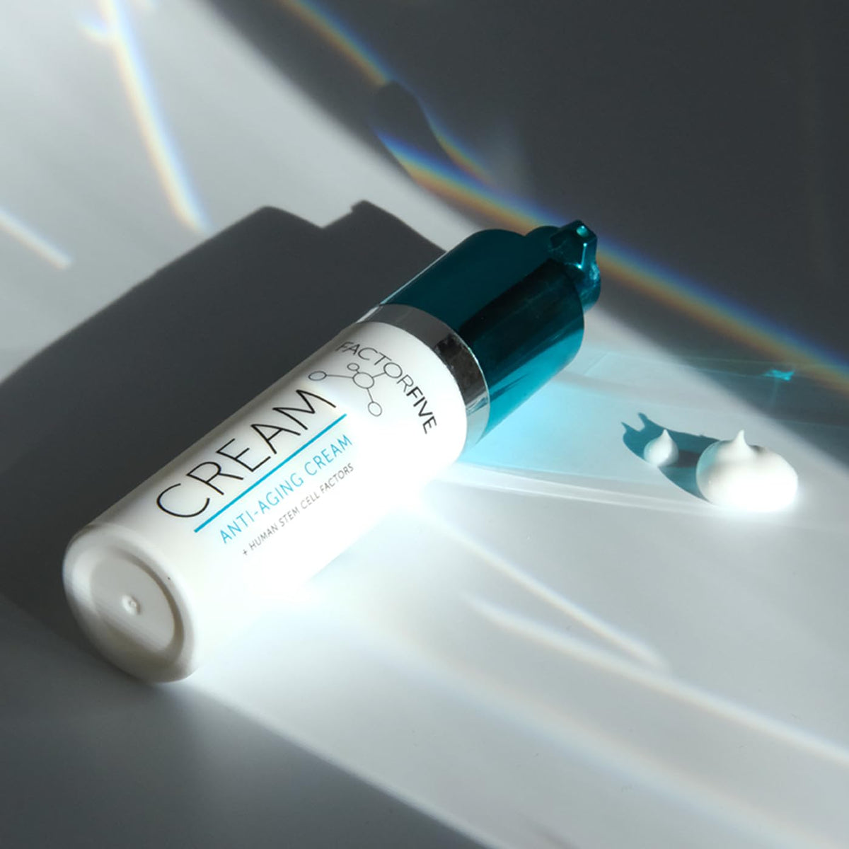 FACTORFIVE Crema antiedad con factores de crecimiento de células ma...