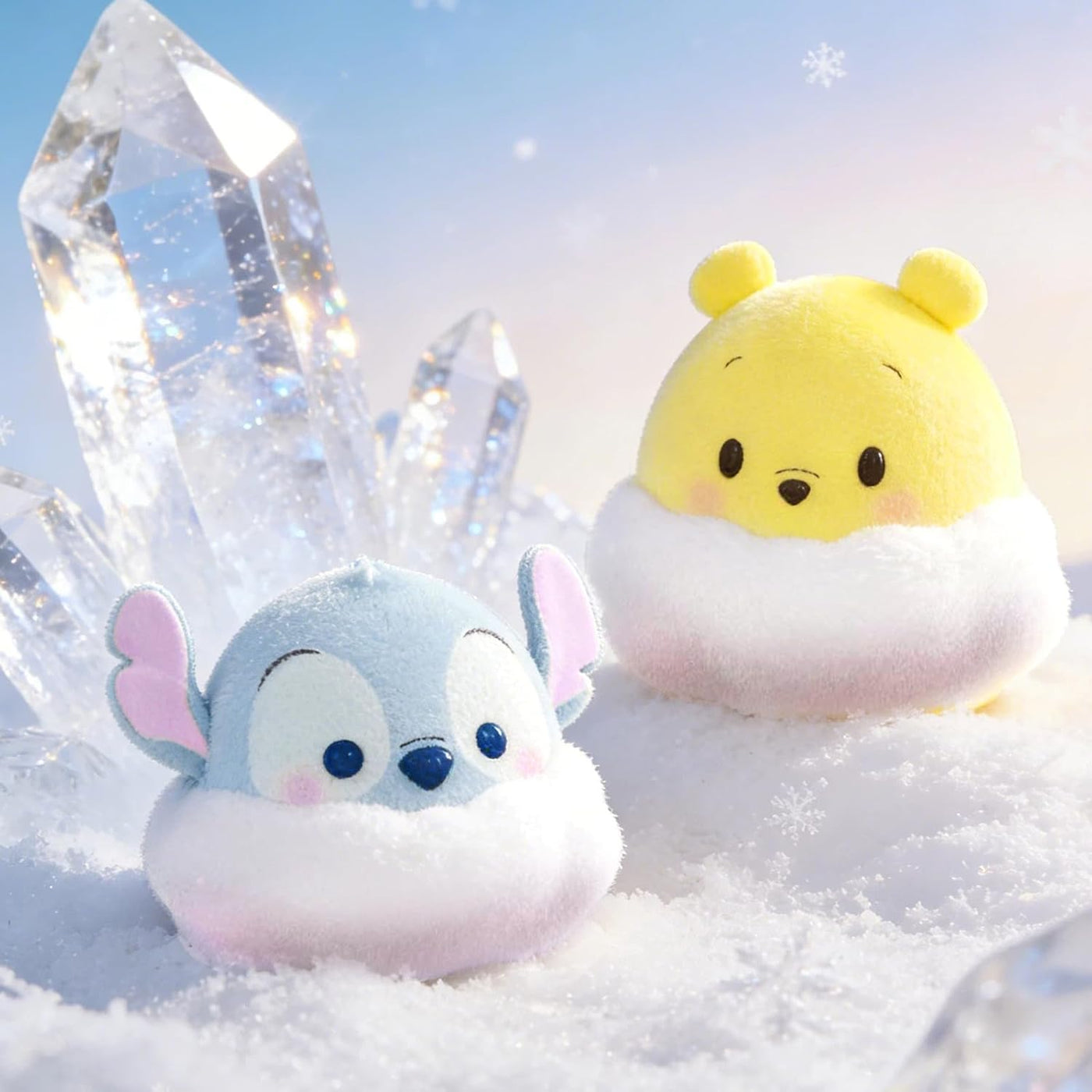 MINISO Disney Stitch, Winnie the Pooh y Mickey Winter - Caja blinda...