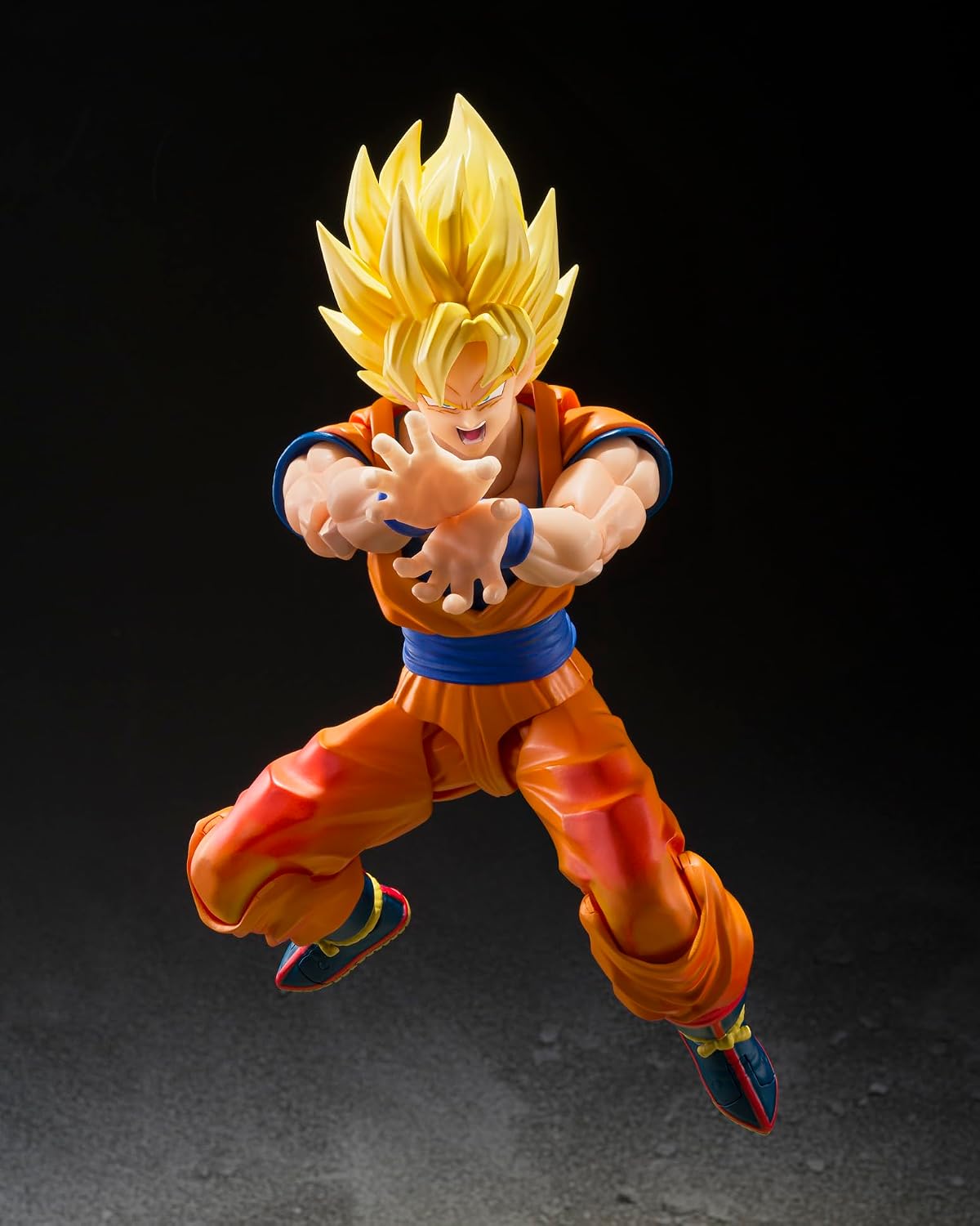 NACIONES TAMASHII - Dragon Ball Z - Super Saiyan Son Goku (Los jueg...