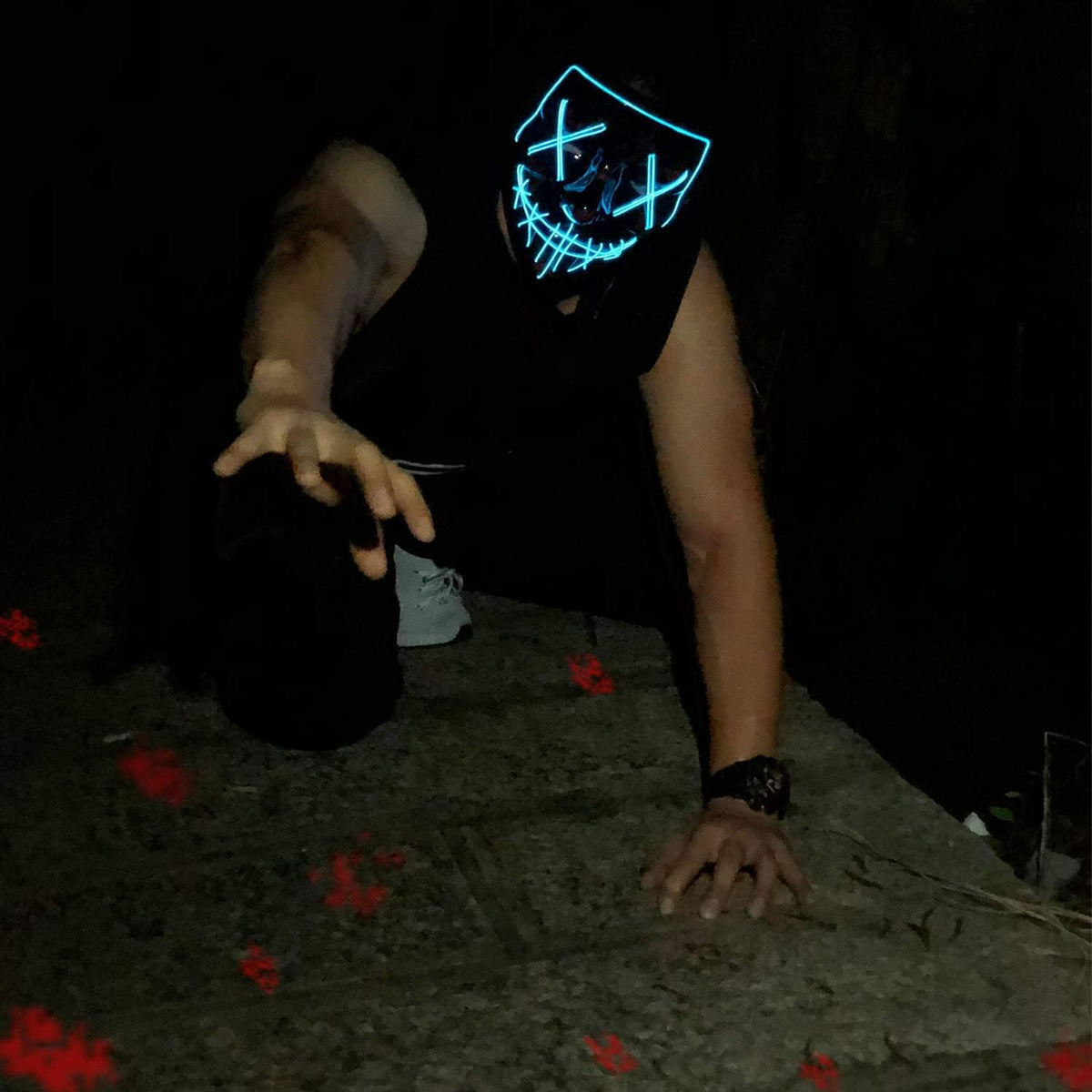Poptrend - Máscara de Halloween con luz LED, máscara de miedo para...