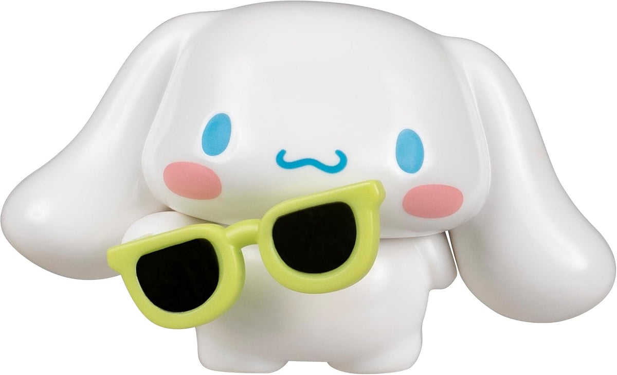 Hello Kitty® and Friends - Estuche de viaje con 2 figuras, almacena...