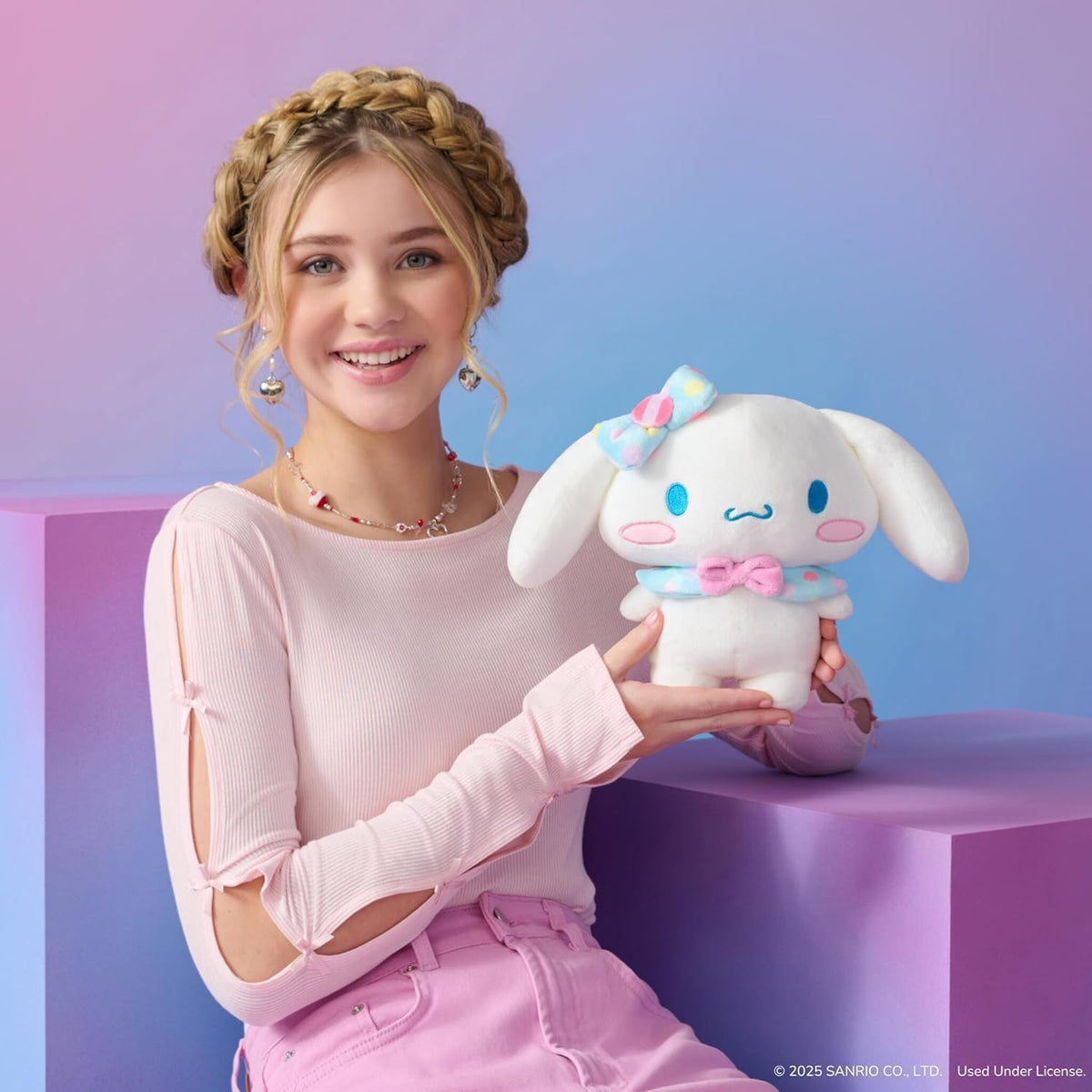 Jazwares Hello Kitty and Friends - Peluche de 8 pulgadas de Cinnamo...