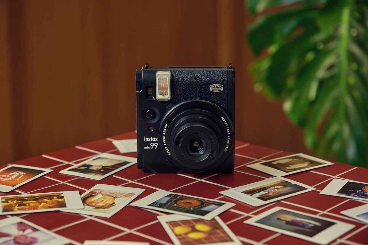 Fujifilm Mini cámara de película Instax 99 (negro) + paquete doble...