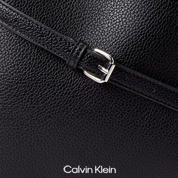 Calvin Klein Gabrianna Bolsa al hombro para mujer | Faux Leather, Adjustable Convertible Strap, Drawstring Closure, 2 Slip Pockets, 1 Zip Pocket, Everyday