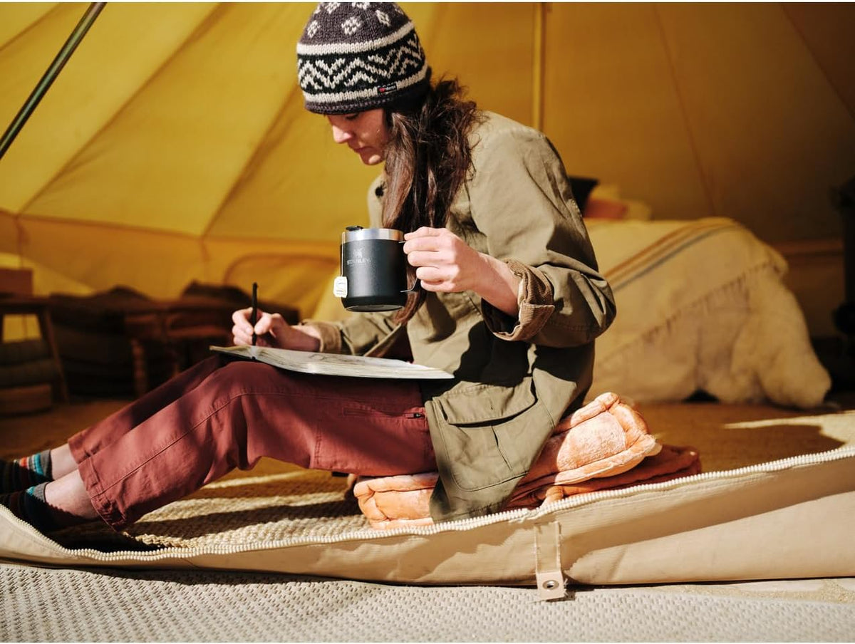 STANLEY Stay-Hot Camp Mug - Taza de café con tapa a presión, taza p...