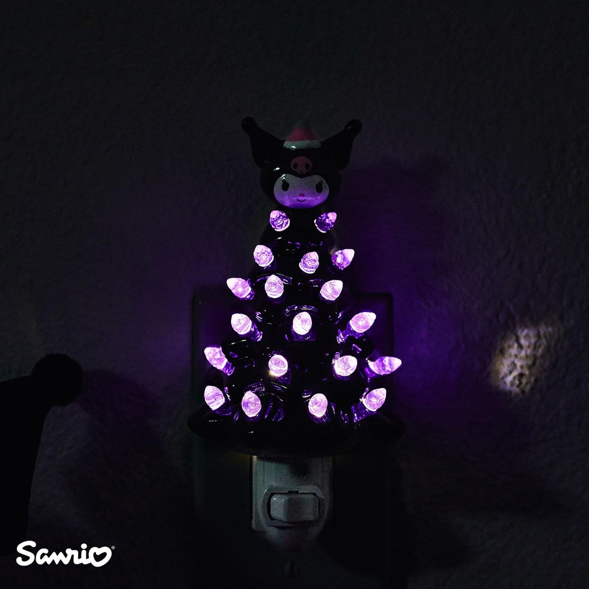 Ukonic Sanrio Kuromi - Árbol de Navidad de cerámica de 6 pulgadas c...