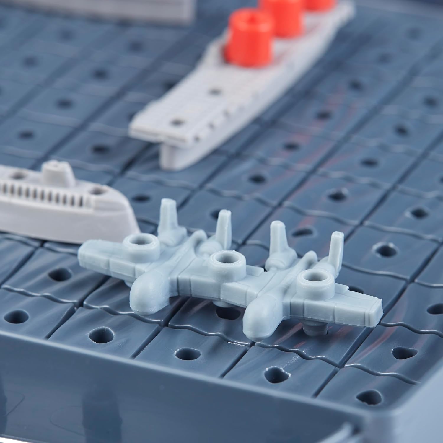 Hasbro Gaming - Juego de mesa de estrategia de batalla naval con aviones