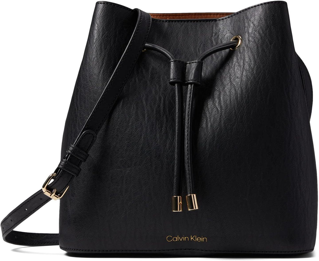 Calvin Klein Gabrianna Bolsa al hombro para mujer | Faux Leather, Adjustable Convertible Strap, Drawstring Closure, 2 Slip Pockets, 1 Zip Pocket, Everyday