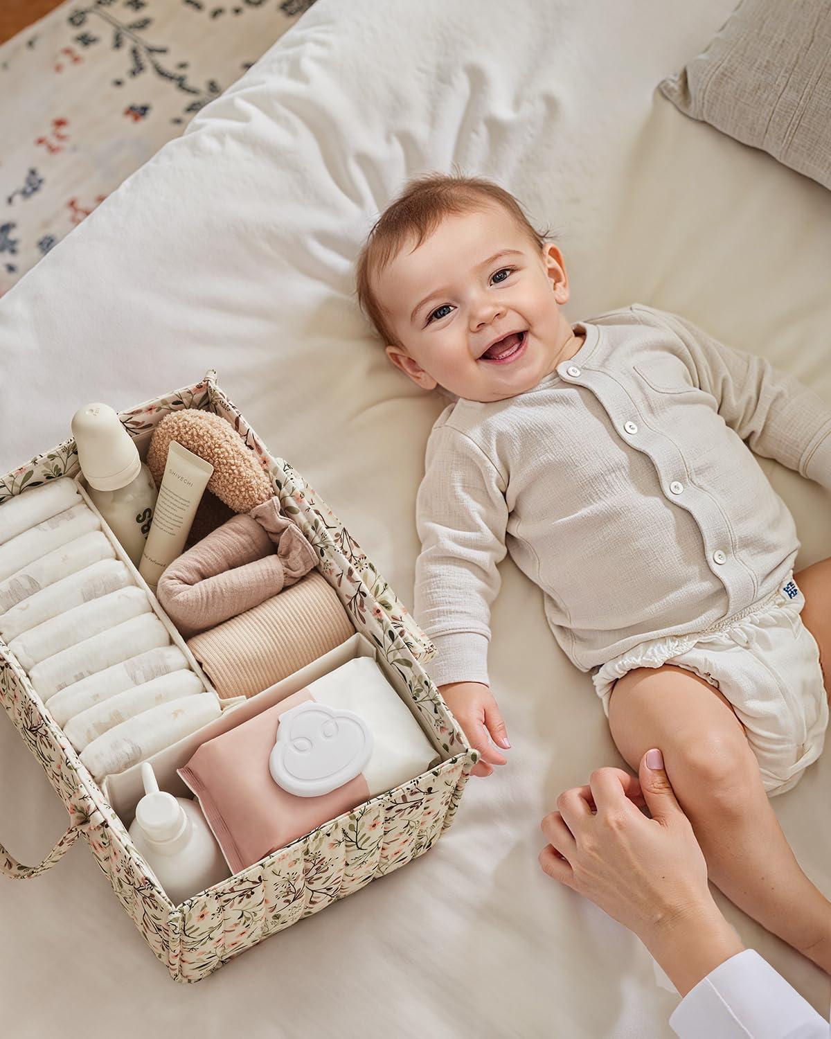 Blissful Diary Organizador de pañales con flores, elegante cesta de...