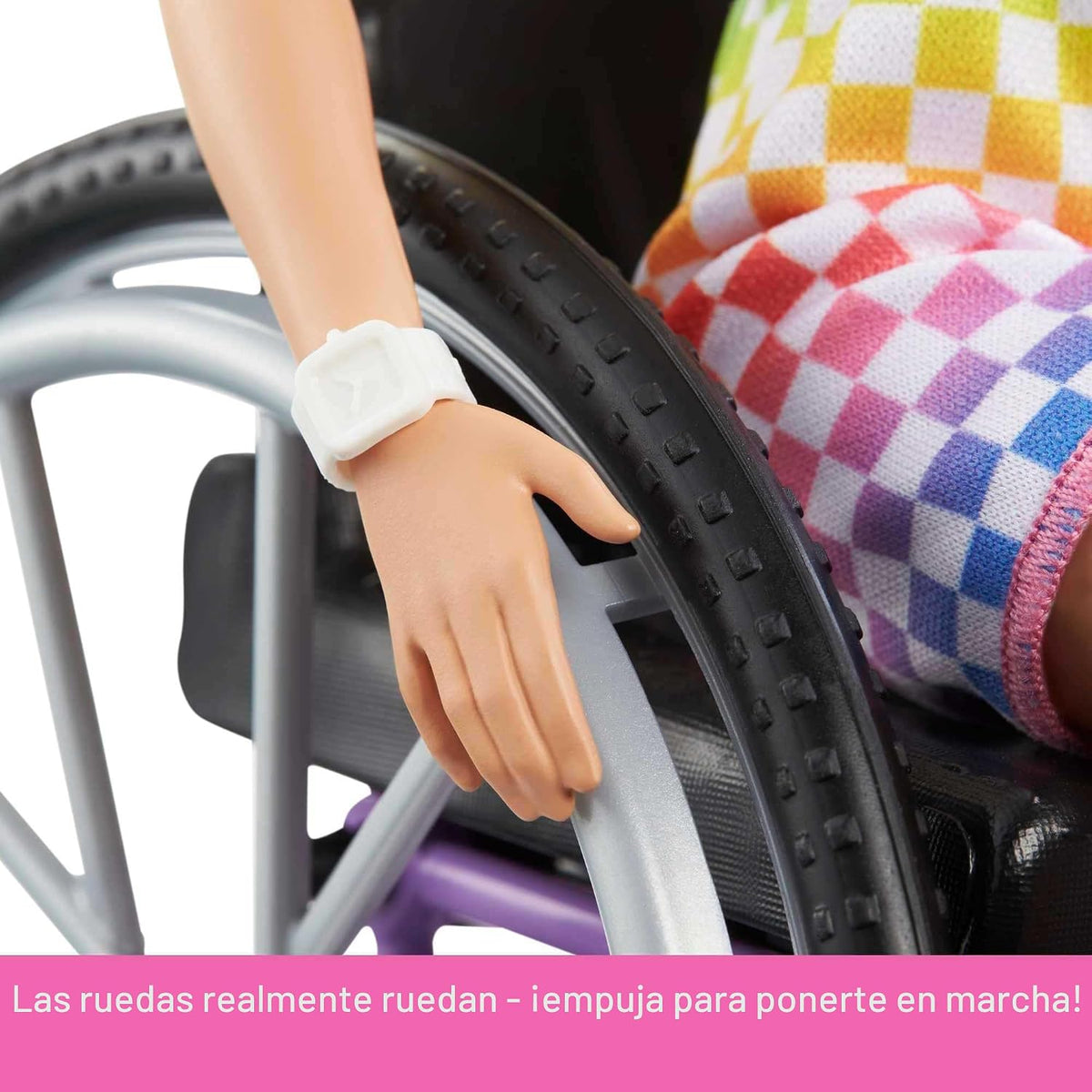Barbie Muñeca Fashionistas con silla de ruedas y rampa | 22 puntos...