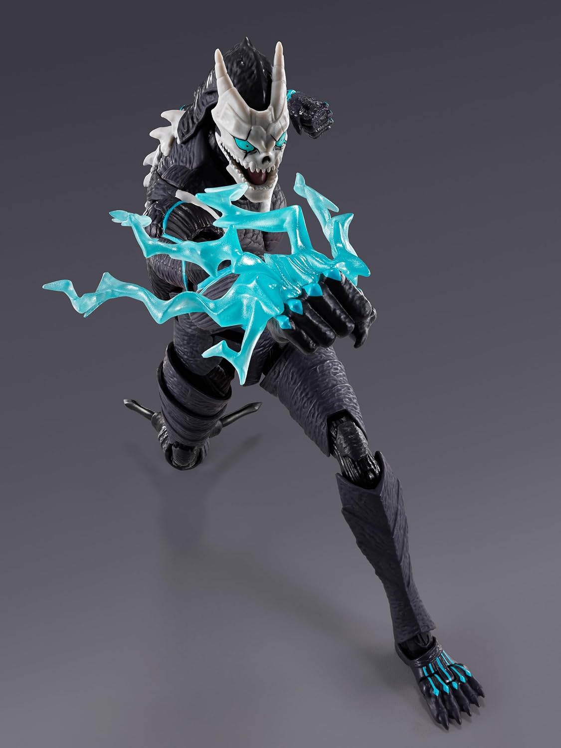 TAMASHII NATIONS - Kaiju No. 8 - Figura de acción Kafka Hibino S.H....