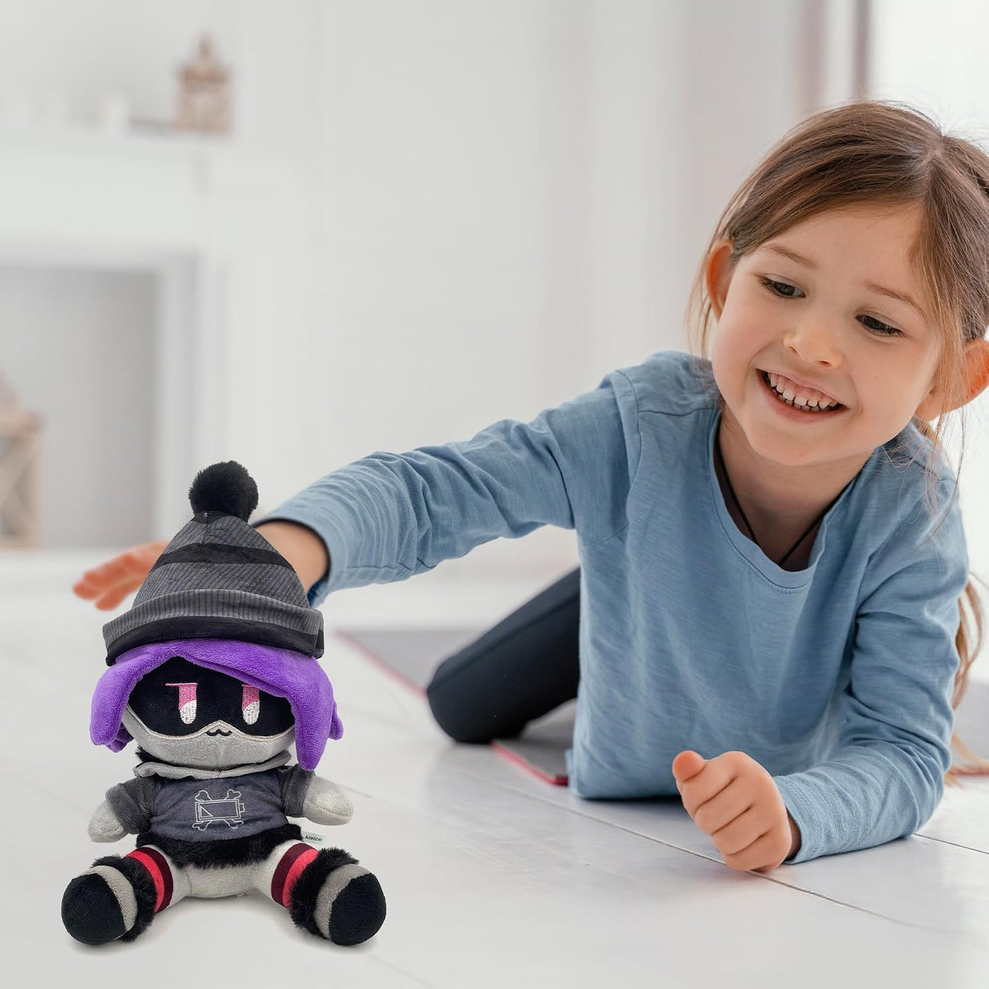 Adenzai: Muñeco de peluche en V Toys de dibujos animados para fanát...