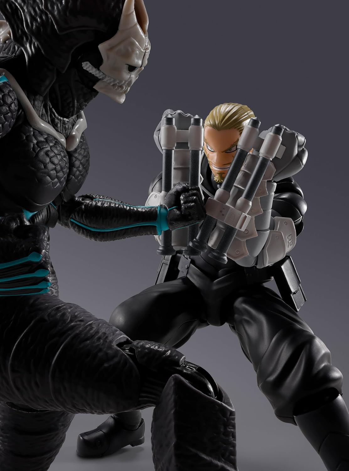 TAMASHII NATIONS - Kaiju No. 8 - Figura de acción ISAO Shinomiya S....