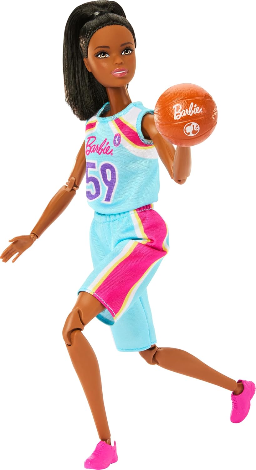 Muñeca Barbie Made to Move y accesorios, jugadora de baloncesto mor...
