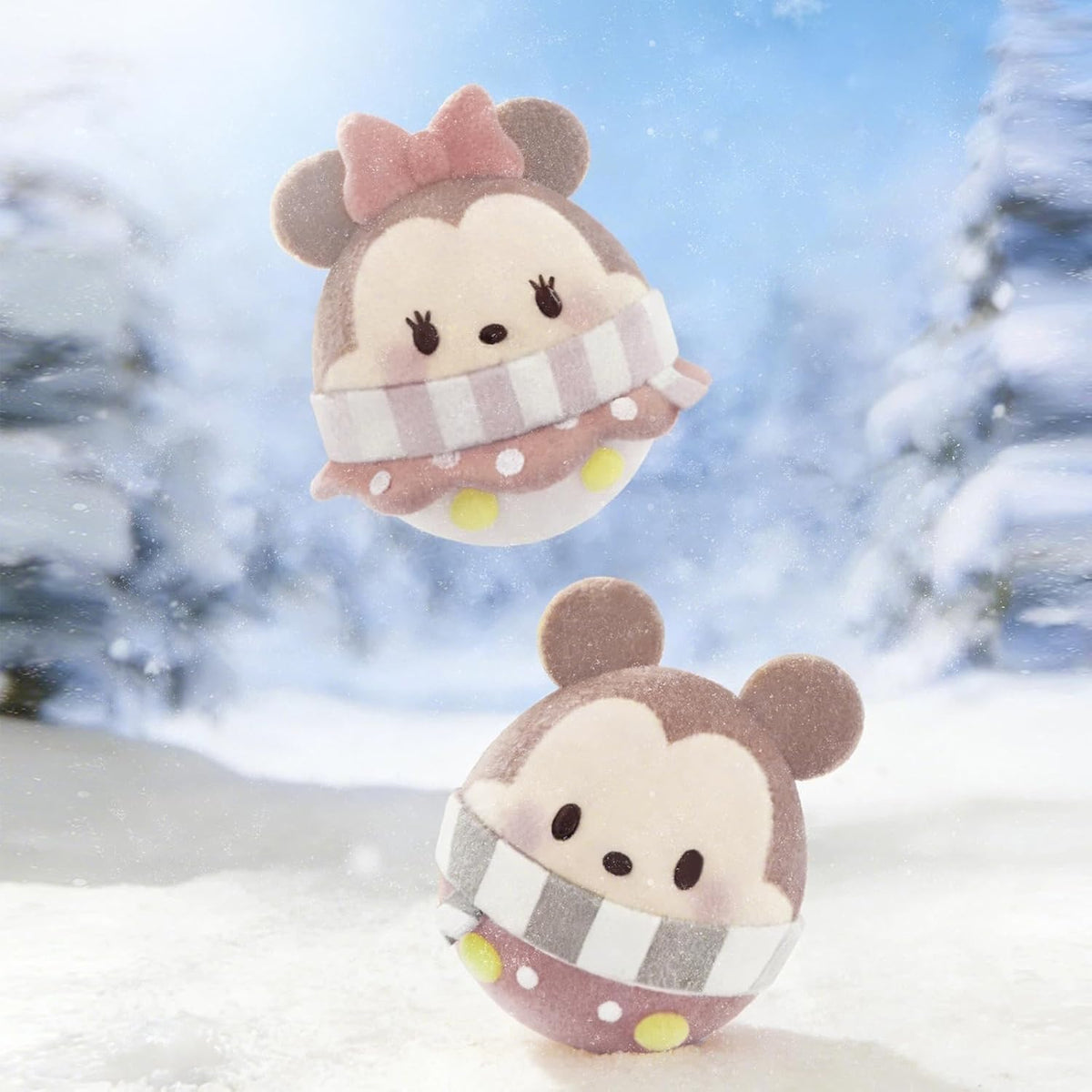MINISO Disney Stitch, Winnie the Pooh y Mickey Winter - Caja blinda...
