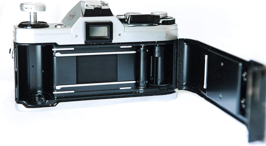 Canon Cámara de película AE-1 de 1.378 in con lente 1:1.8 de 1.969...