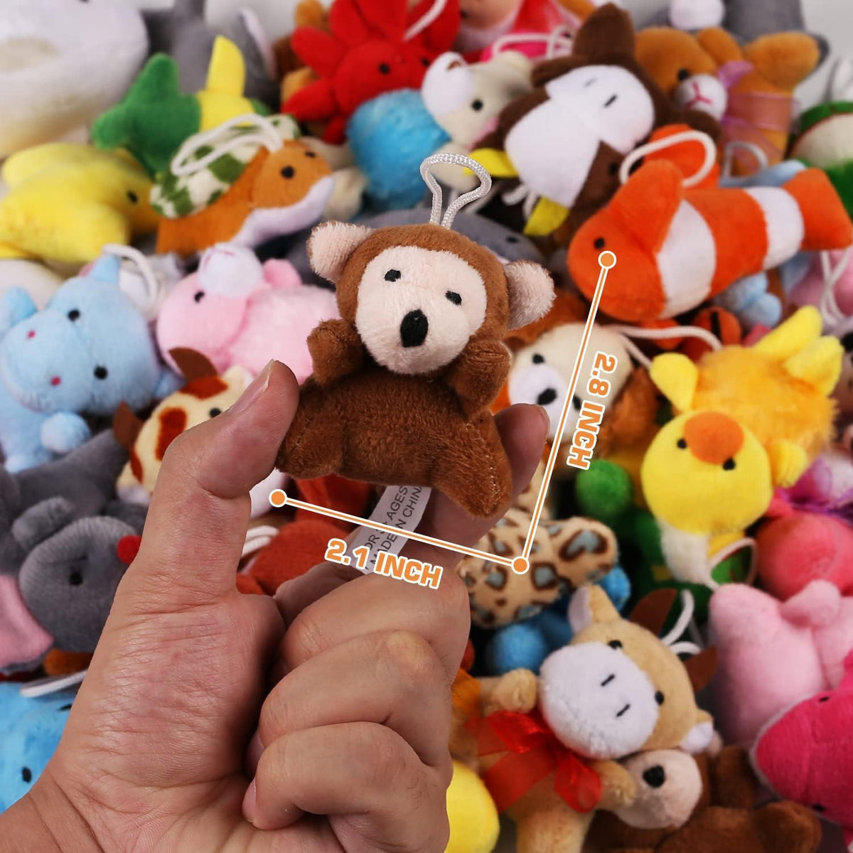 Paquete de 56 mini juguetes de animales de peluche a granel, llaver...