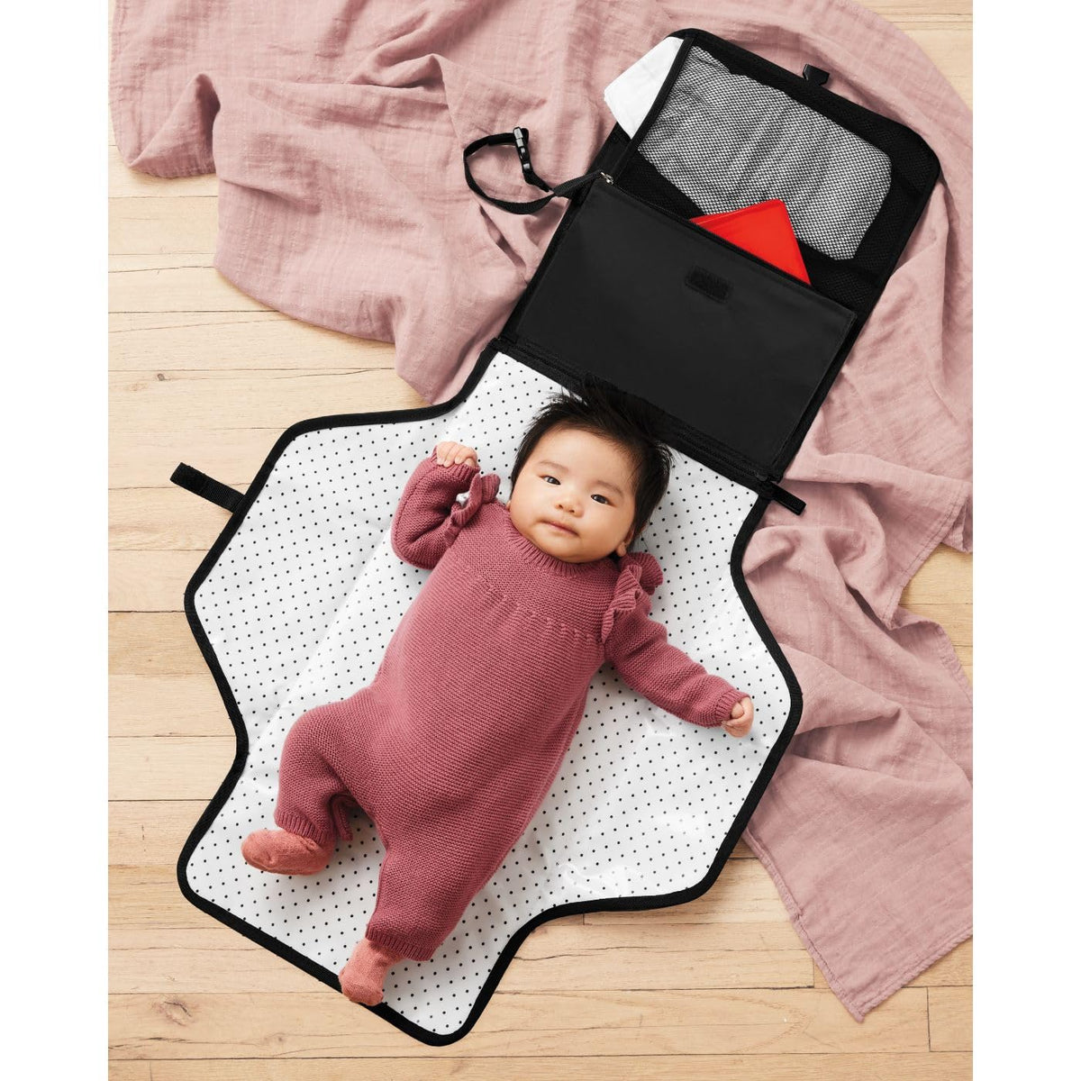 Skip Hop Cambiador portátil para bebé, Pronto, Negro