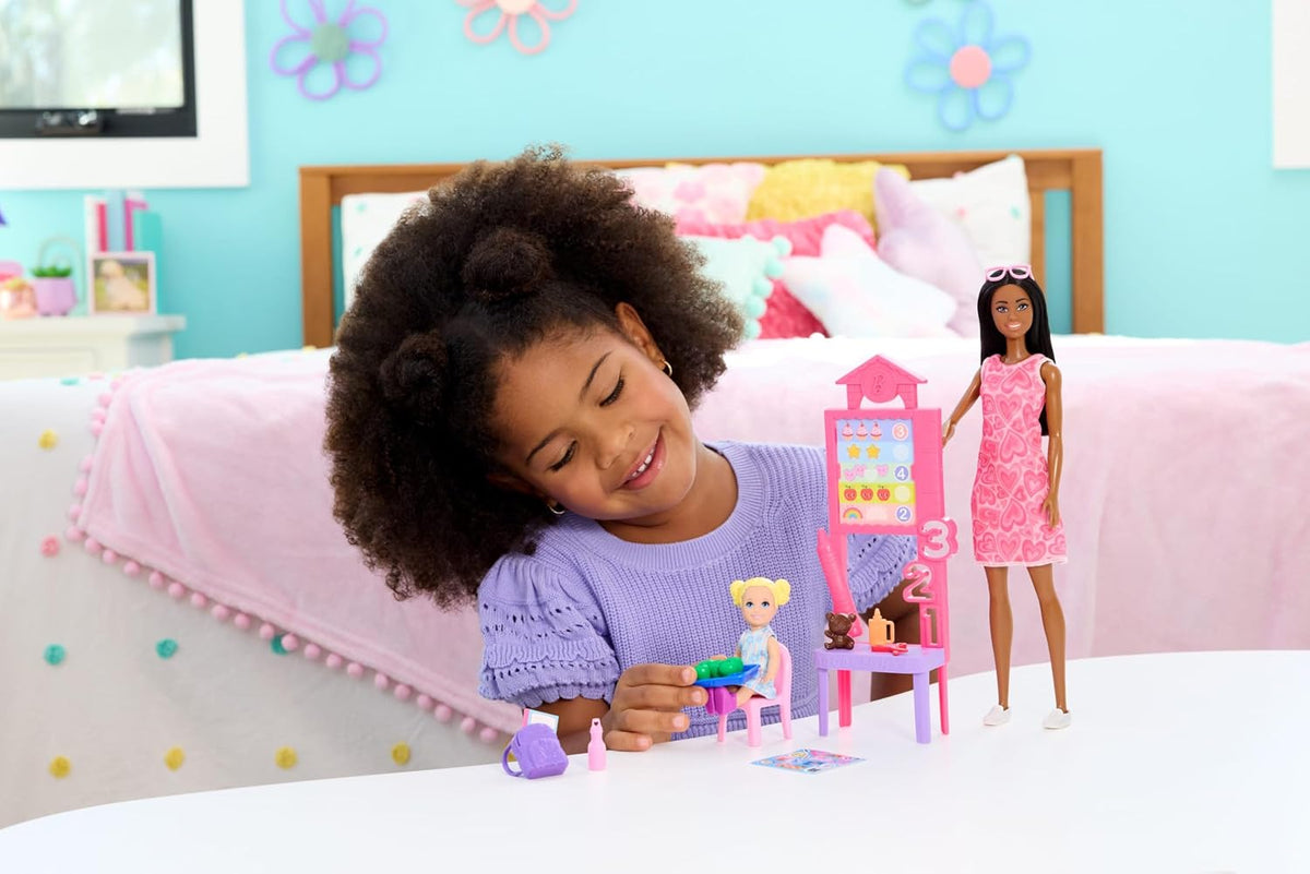 Muñeca Barbie Careers Teacher y juego temático | Muñeca de moda par...