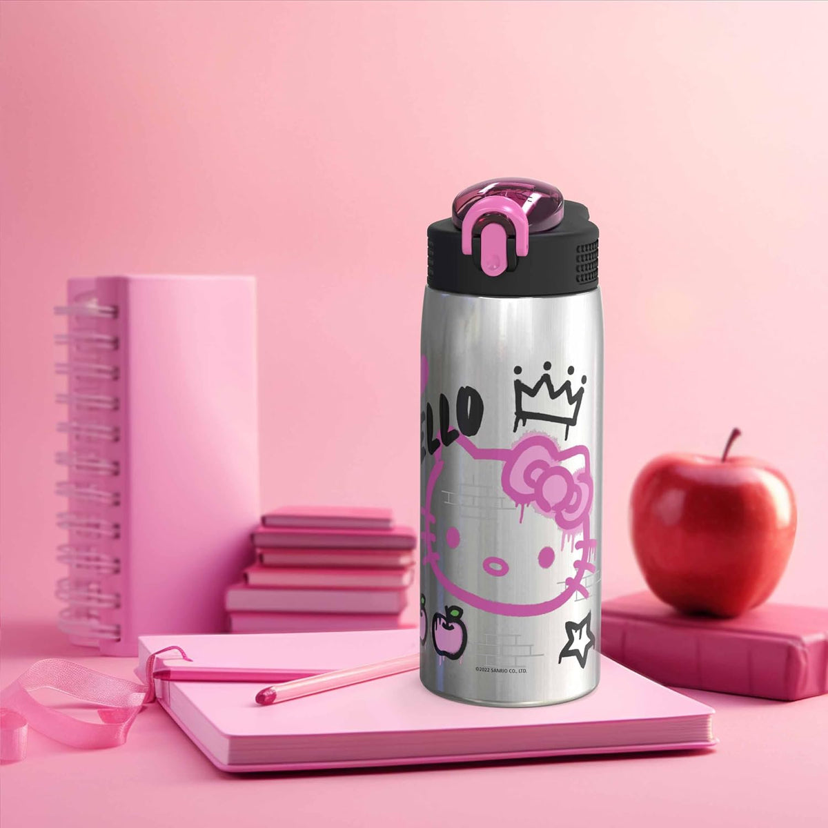 Zak Designs Sanrio Botella de agua para viajes y uso en casa, 19 oz...