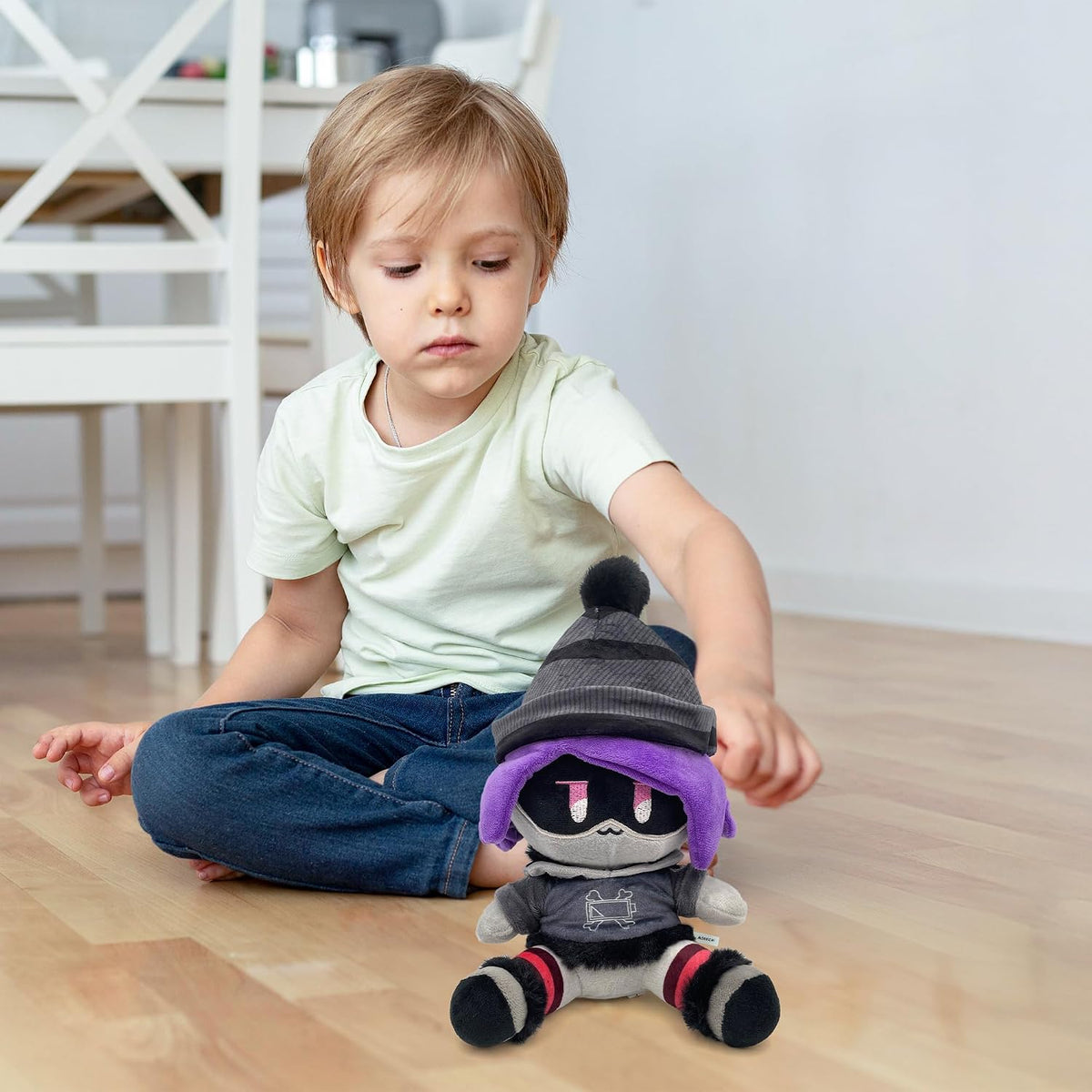 Adenzai: Muñeco de peluche en V Toys de dibujos animados para fanát...