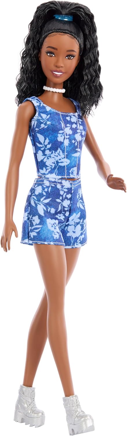 Barbie Muñeca Fashionistas Style #248 con pelo negro | Llevando pan...