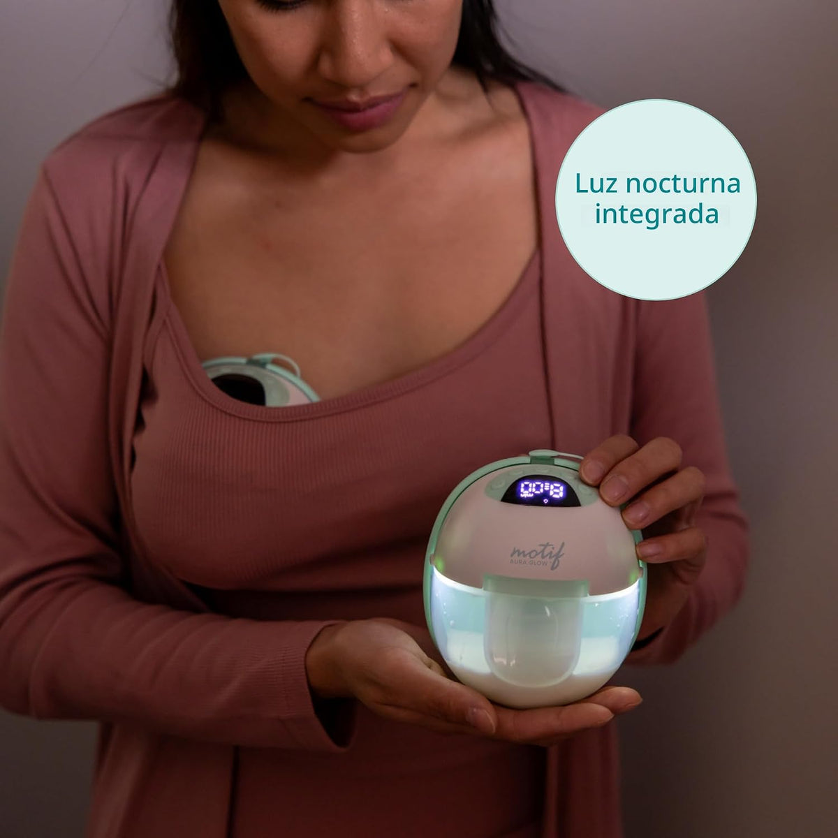 Motif Medical Aura Glow - Extractor de leche manos libres para lact...