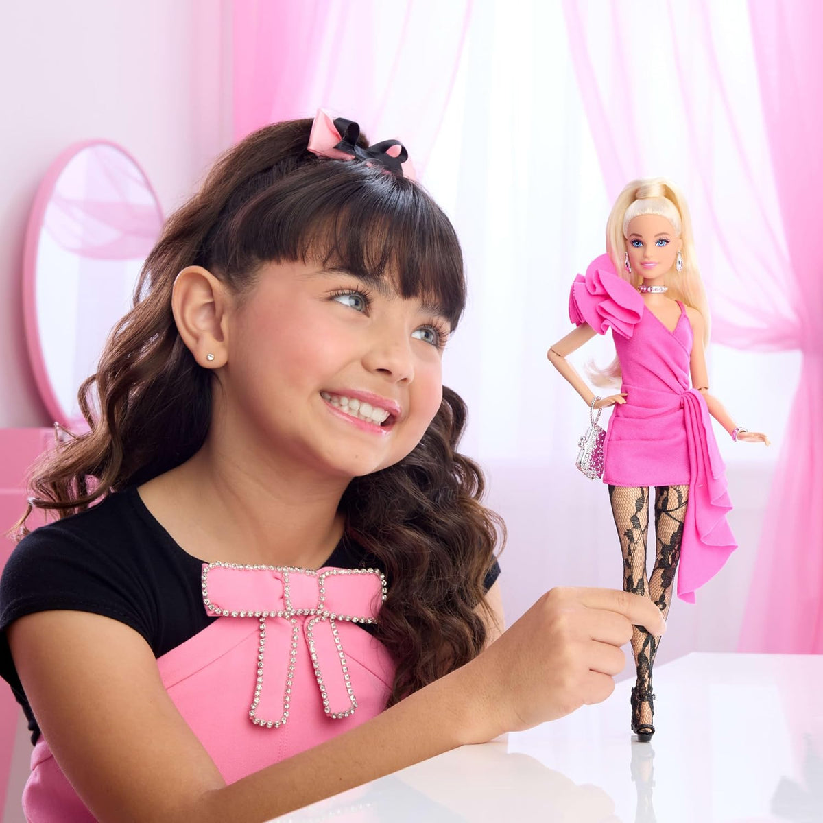 Barbie Muñeca de estilo de lujo #15 en vestido de Barbiecore rosa i...