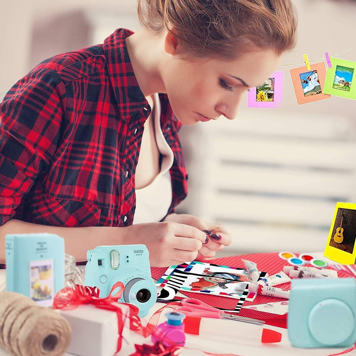 Fujifilm Instax Mini 12 Cámara Instantánea Morado Lila + Estuche de...