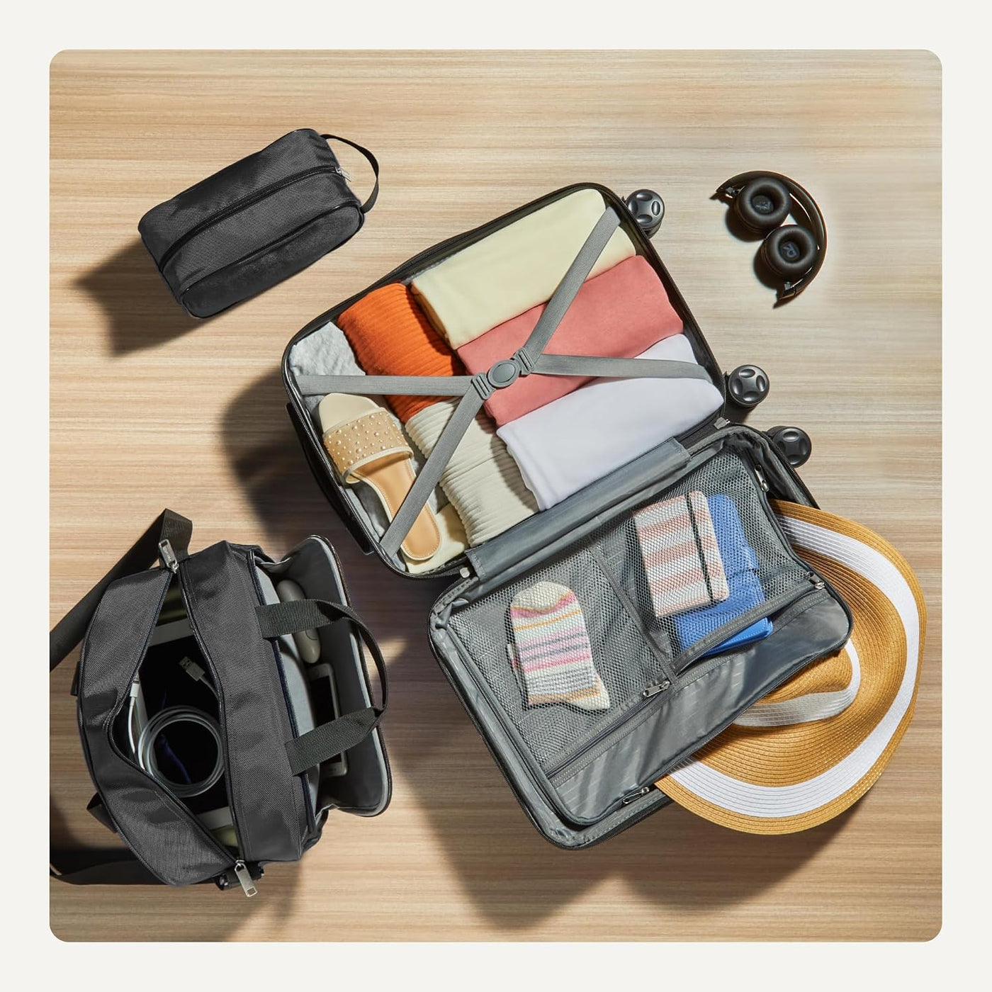 Amazon Basics - Juego de maletas rígidas, equipaje de mano, con rue...