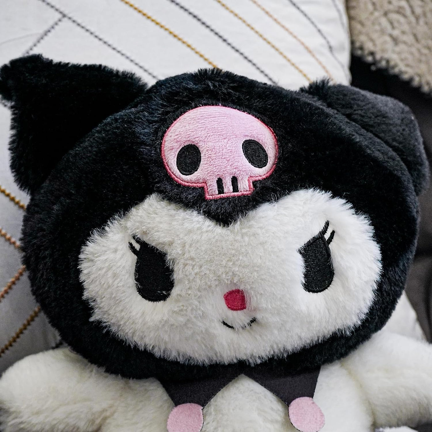 Fiesta Sanrio Hello Kitty Kuromi - Peluche coleccionista de 10 pulg...