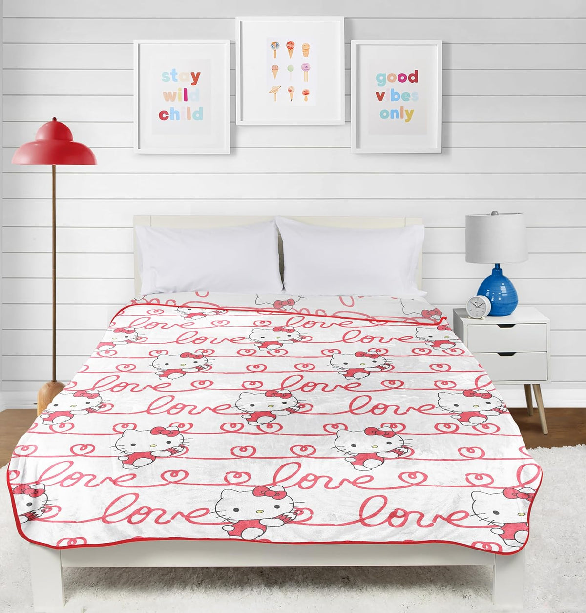 Jay Franco Hello Kitty Lovely Notes - Manta de felpa de 60 x 90 pul...