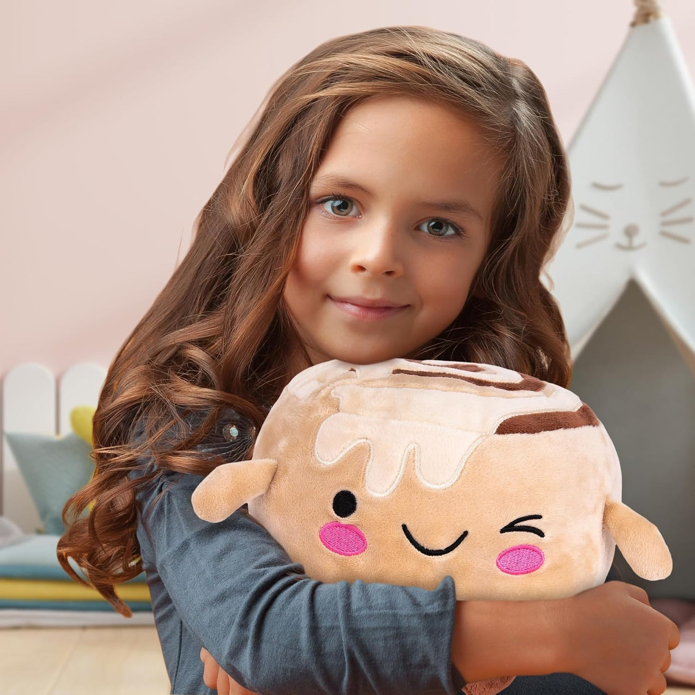 ArtCreativity Kawaii - Rollo de canela, juguete de peluche, 9 pulga...