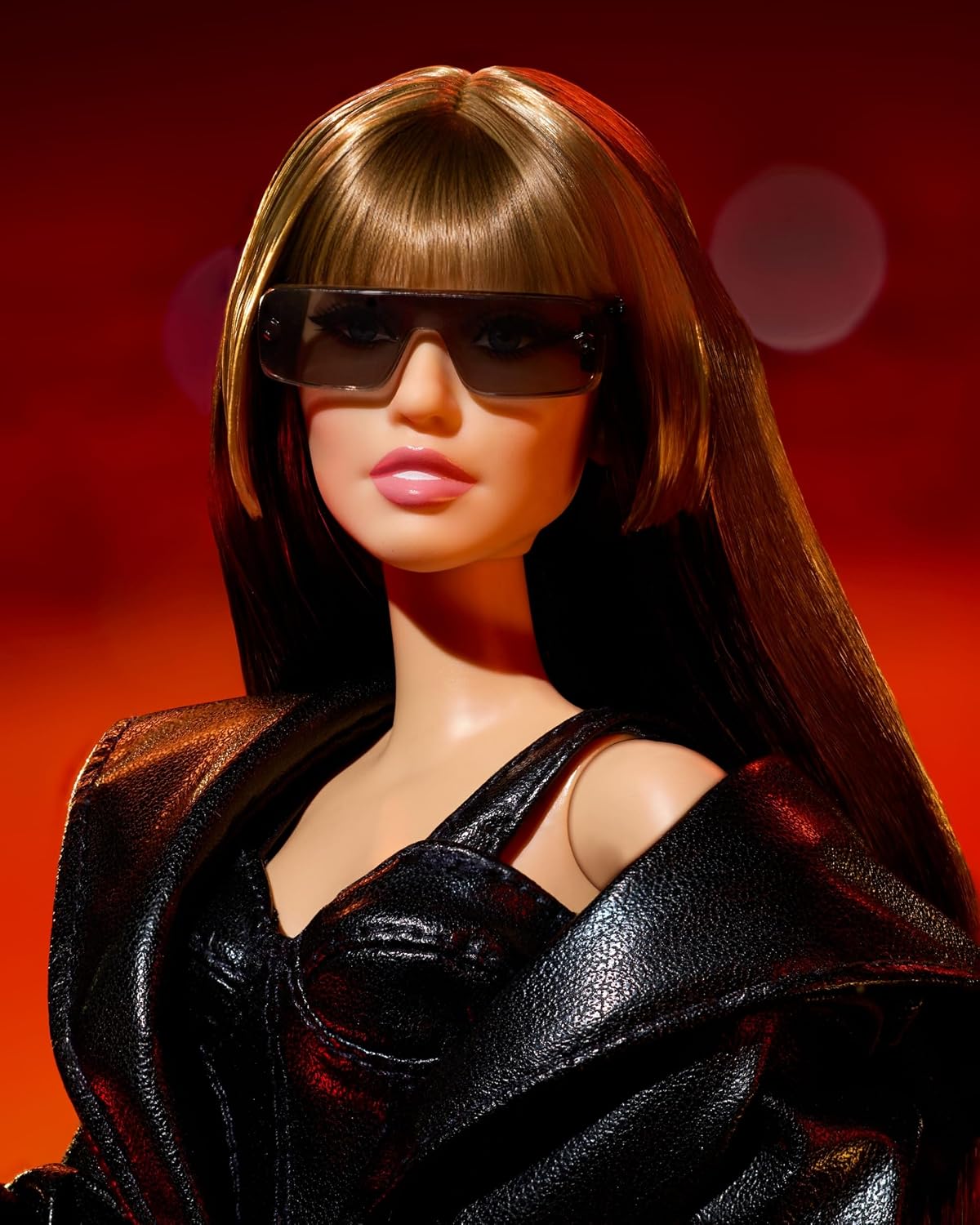 Barbie Muñeca distintiva, Miley Cyrus Posable coleccionable en piel...