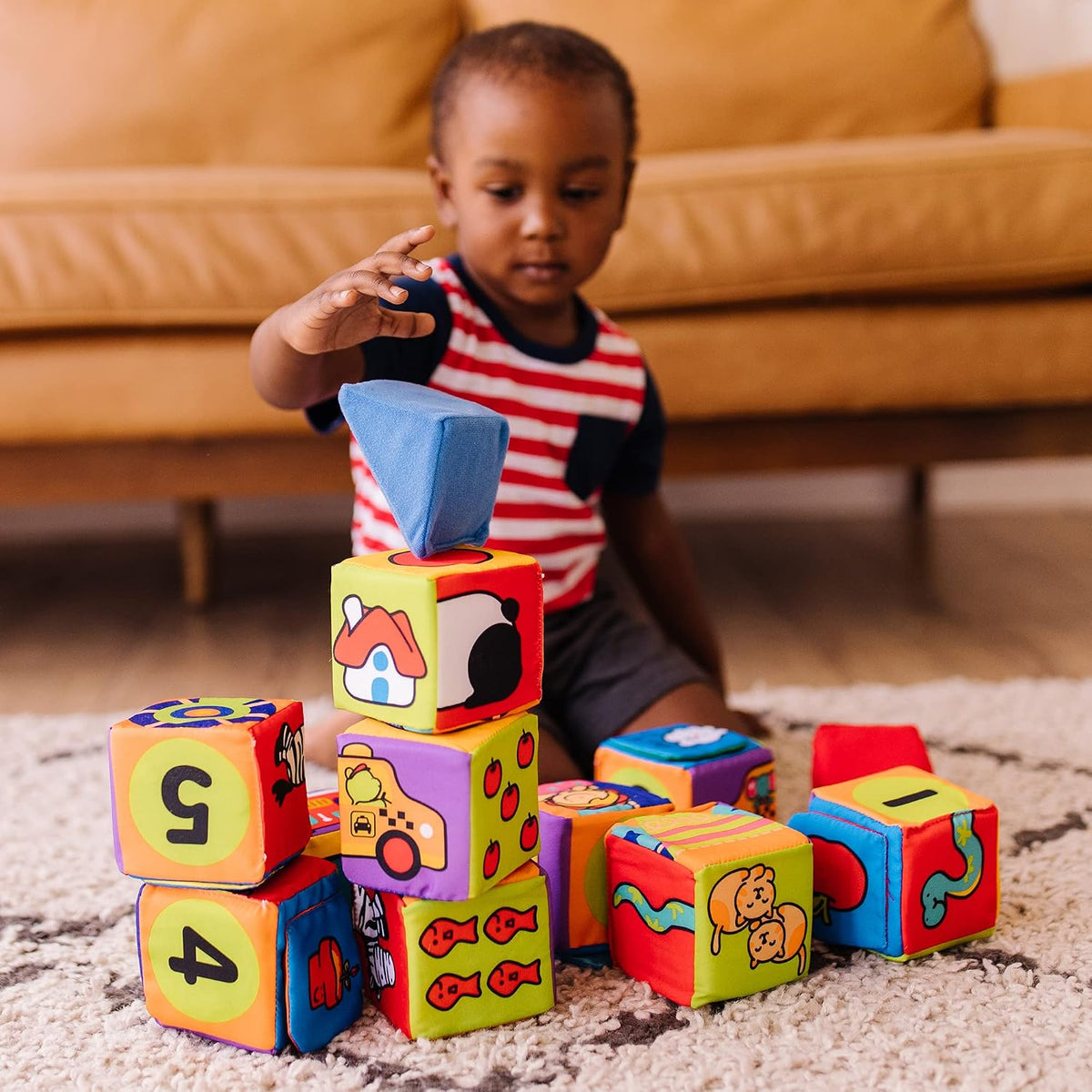 Melissa &amp; Doug K's Kids Pull-Back Town - Juego de vehículos...