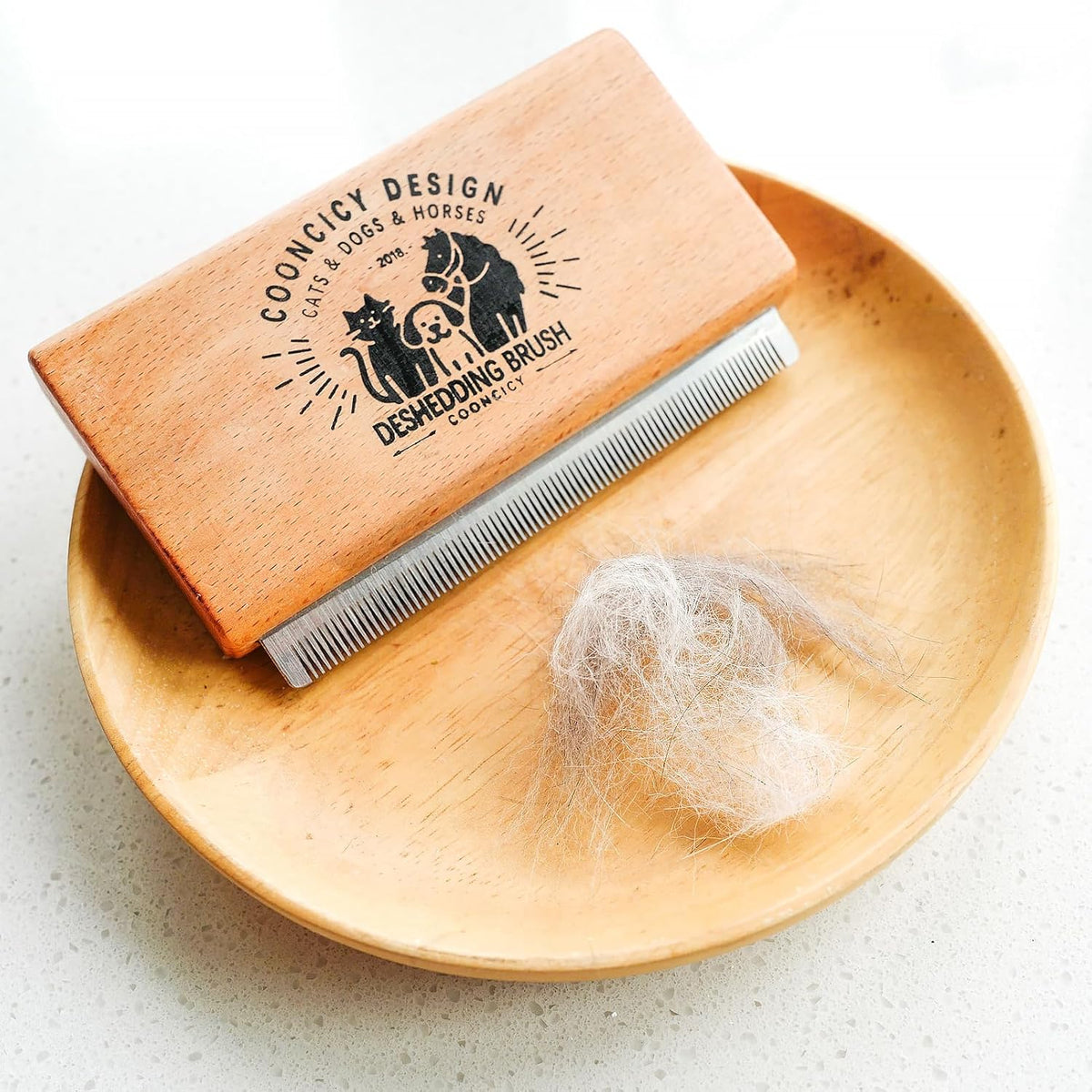 Cooncicy Cepillo para perros con mango de madera | Peine de deshedd...